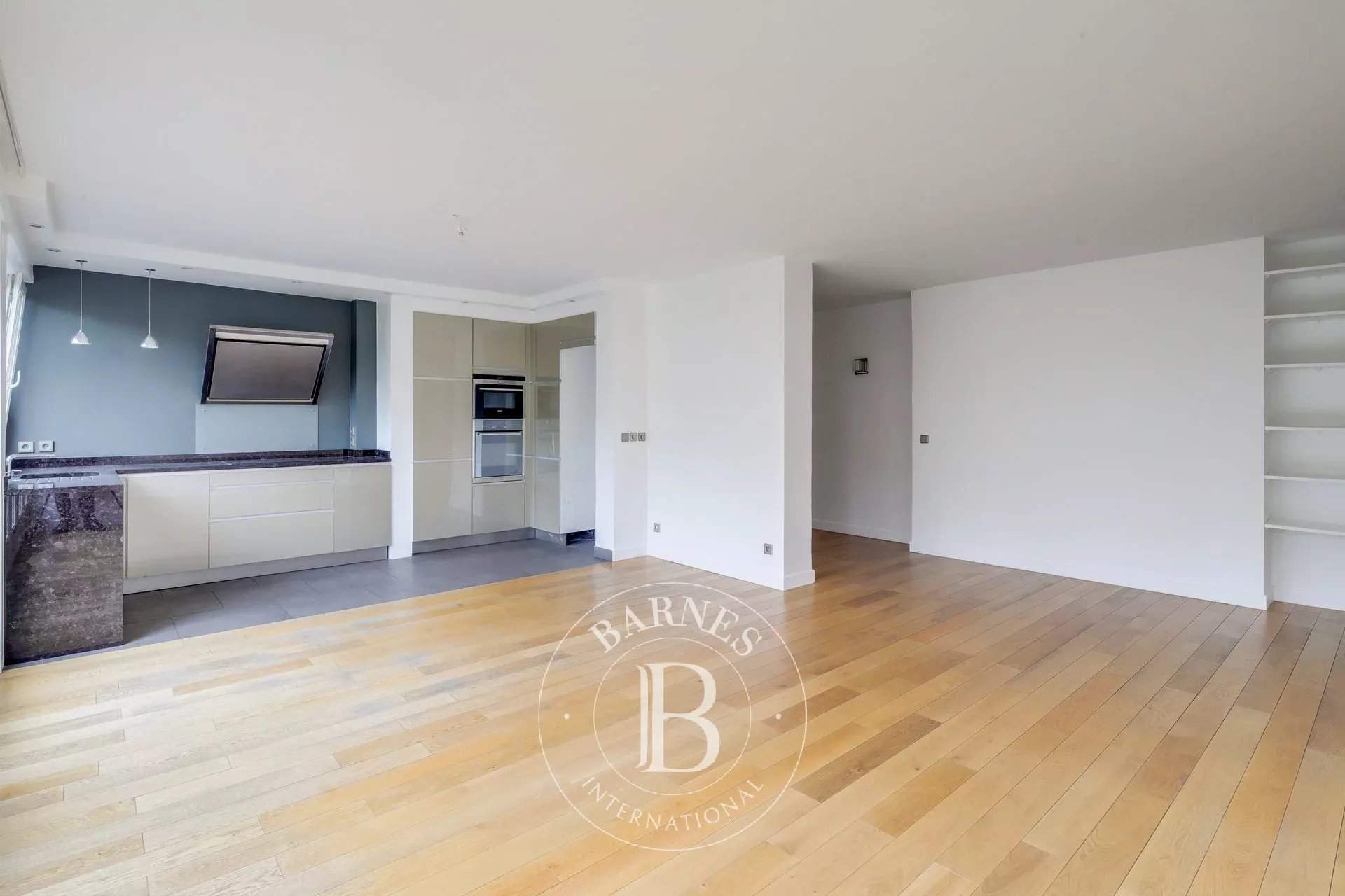 Neuilly-sur-Seine  - Apartment 3 Bedrooms - picture 2