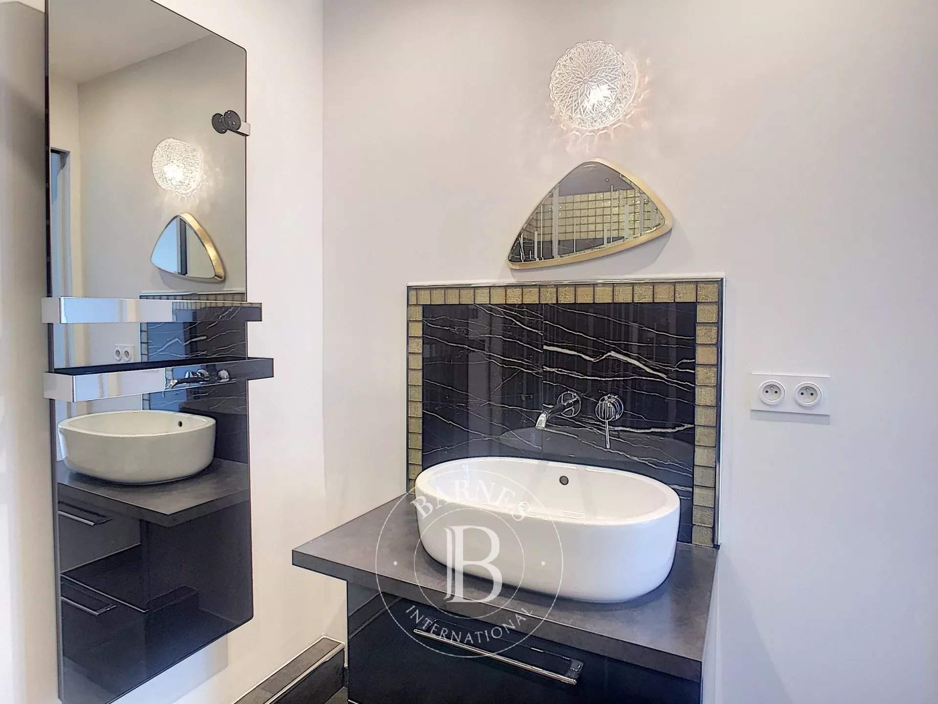 Levallois-Perret  - Appartement 2 Pi&egrave;ces, 1 Chambre - picture 8