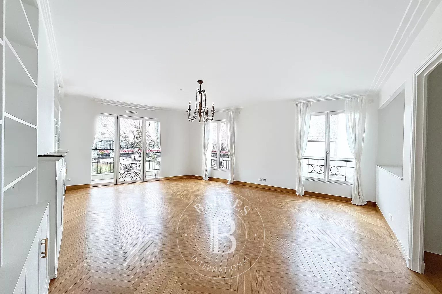 Neuilly-sur-Seine  - Appartement 5 Pièces 3 Chambres - picture 1