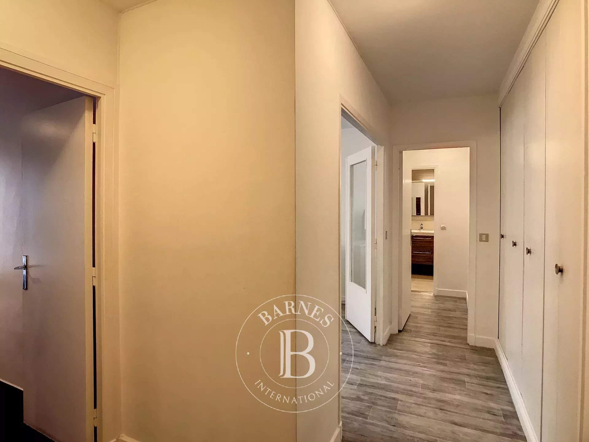 Neuilly-sur-Seine  - Piso 2 Cuartos, 1 Habitacion - picture 9