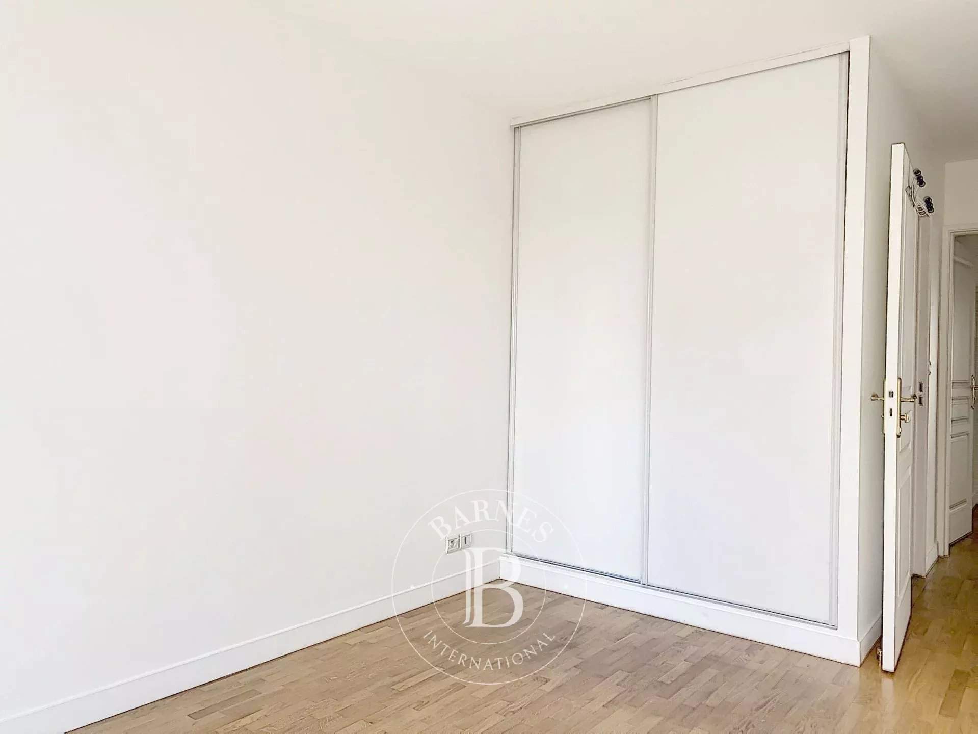 Levallois-Perret  - Apartment 3 Bedrooms - picture 8