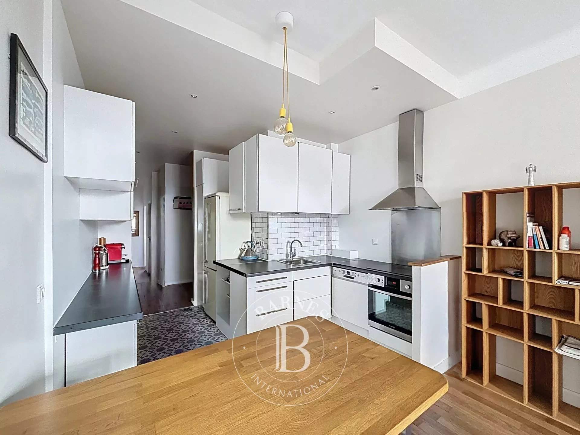 Neuilly-sur-Seine  - Apartment 2 Bedrooms - picture 2