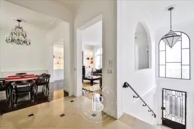 Neuilly-sur-Seine  - Maison 9 Pièces 5 Chambres - picture 2