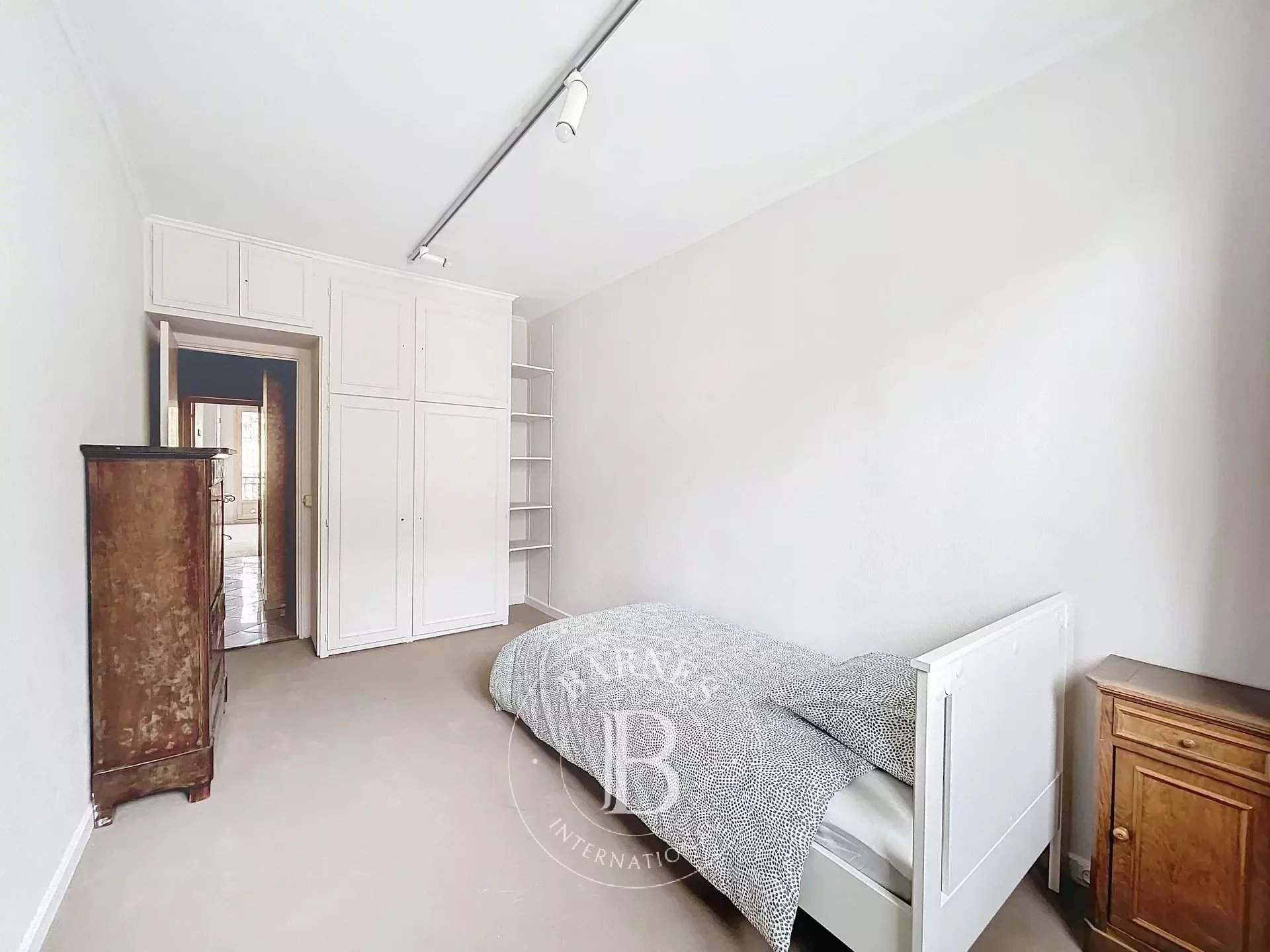 Neuilly-sur-Seine  - Apartment 3 Bedrooms - picture 11