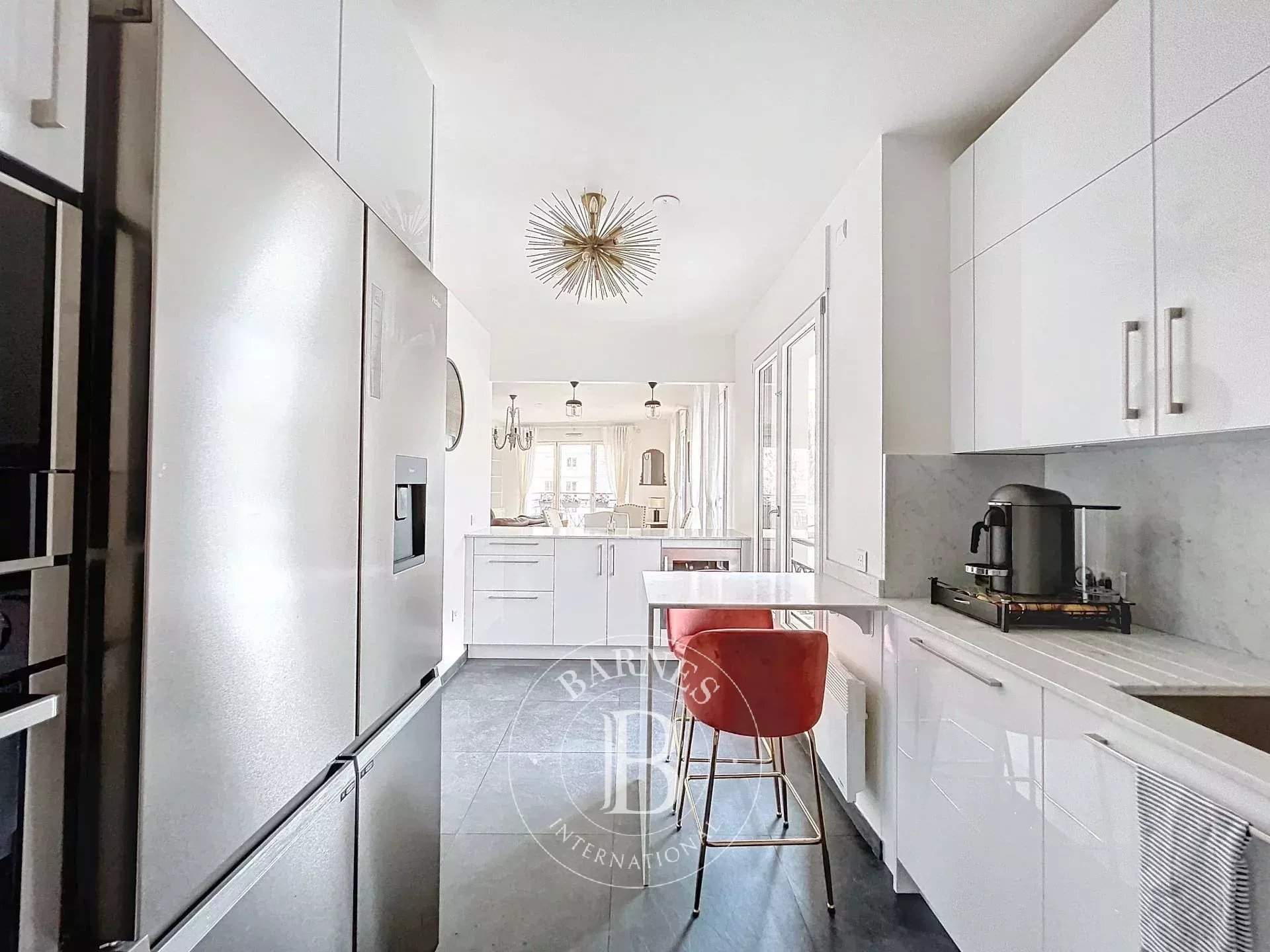 Neuilly-sur-Seine  - Apartment 3 Bedrooms - picture 9
