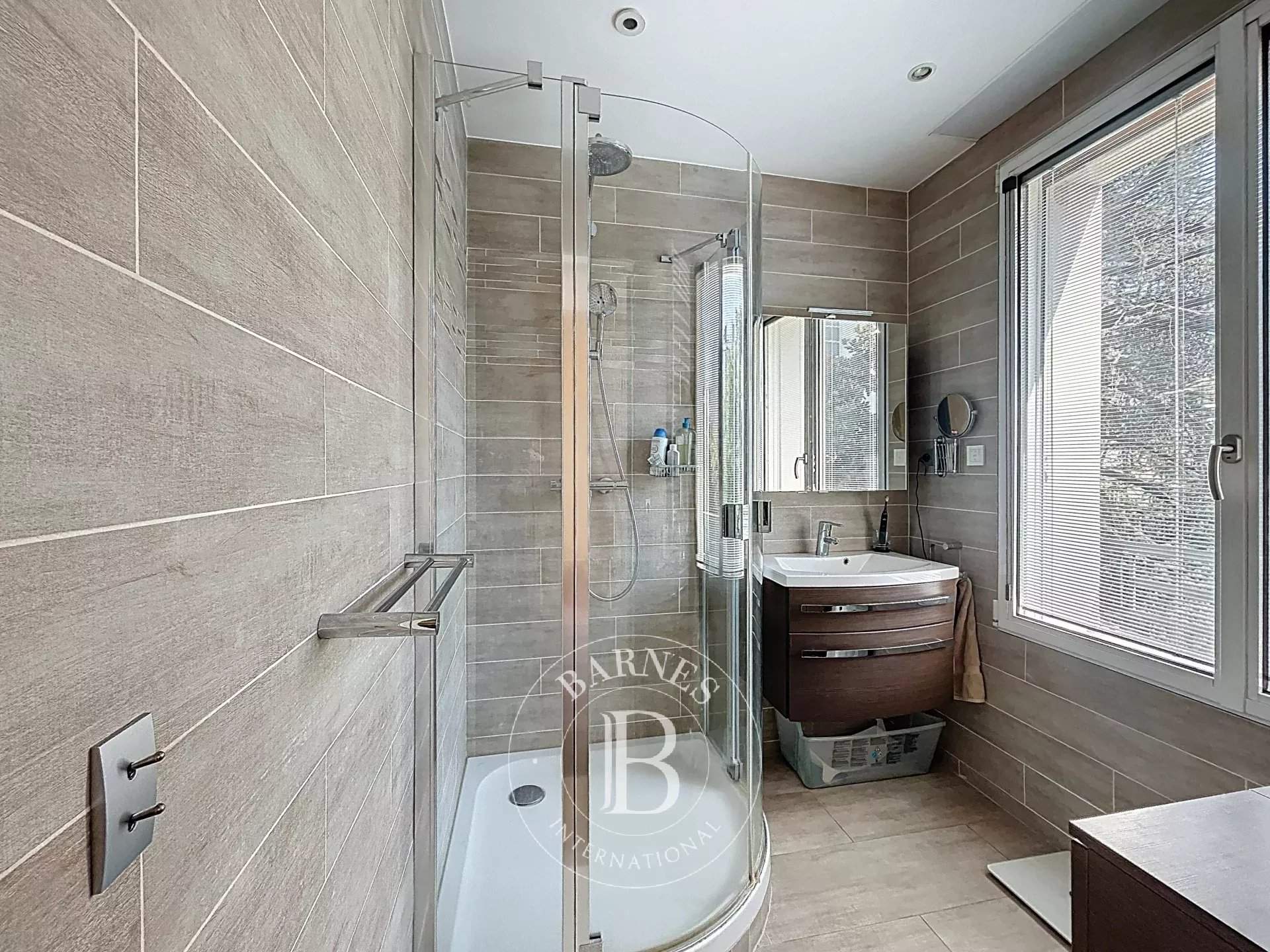 Neuilly-sur-Seine  - Piso 3 Cuartos 2 Habitaciones - picture 13