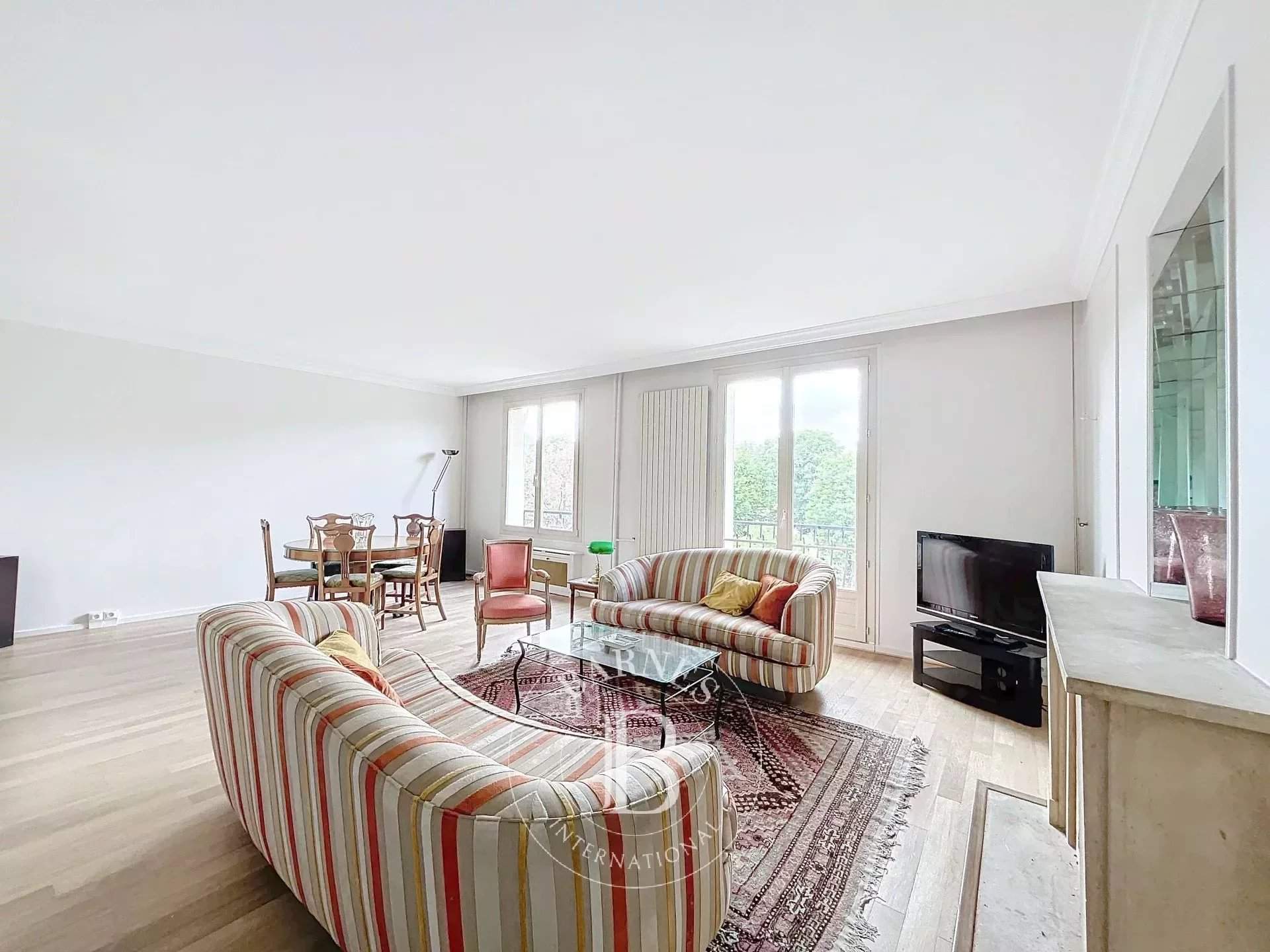 Neuilly-sur-Seine  - Apartment 3 Bedrooms - picture 1