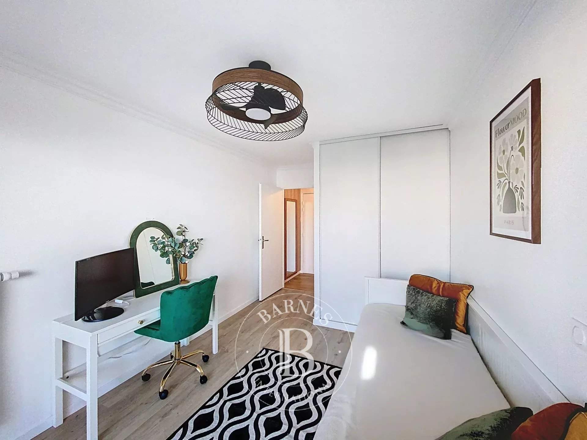 Courbevoie  - Appartement 3 Pi&egrave;ces 2 Chambres - picture 6