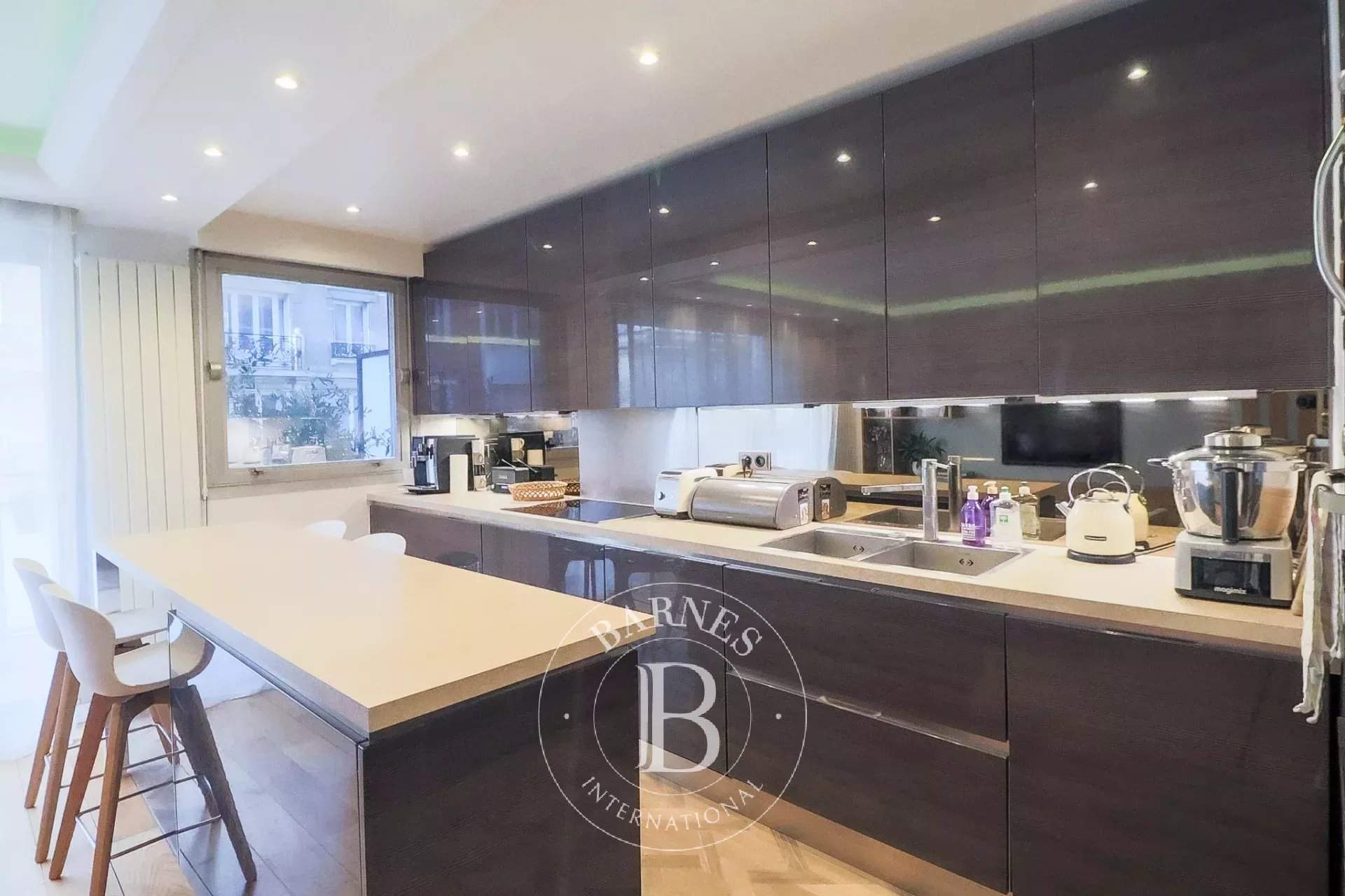 Neuilly-sur-Seine  - Apartment 3 Bedrooms - picture 6