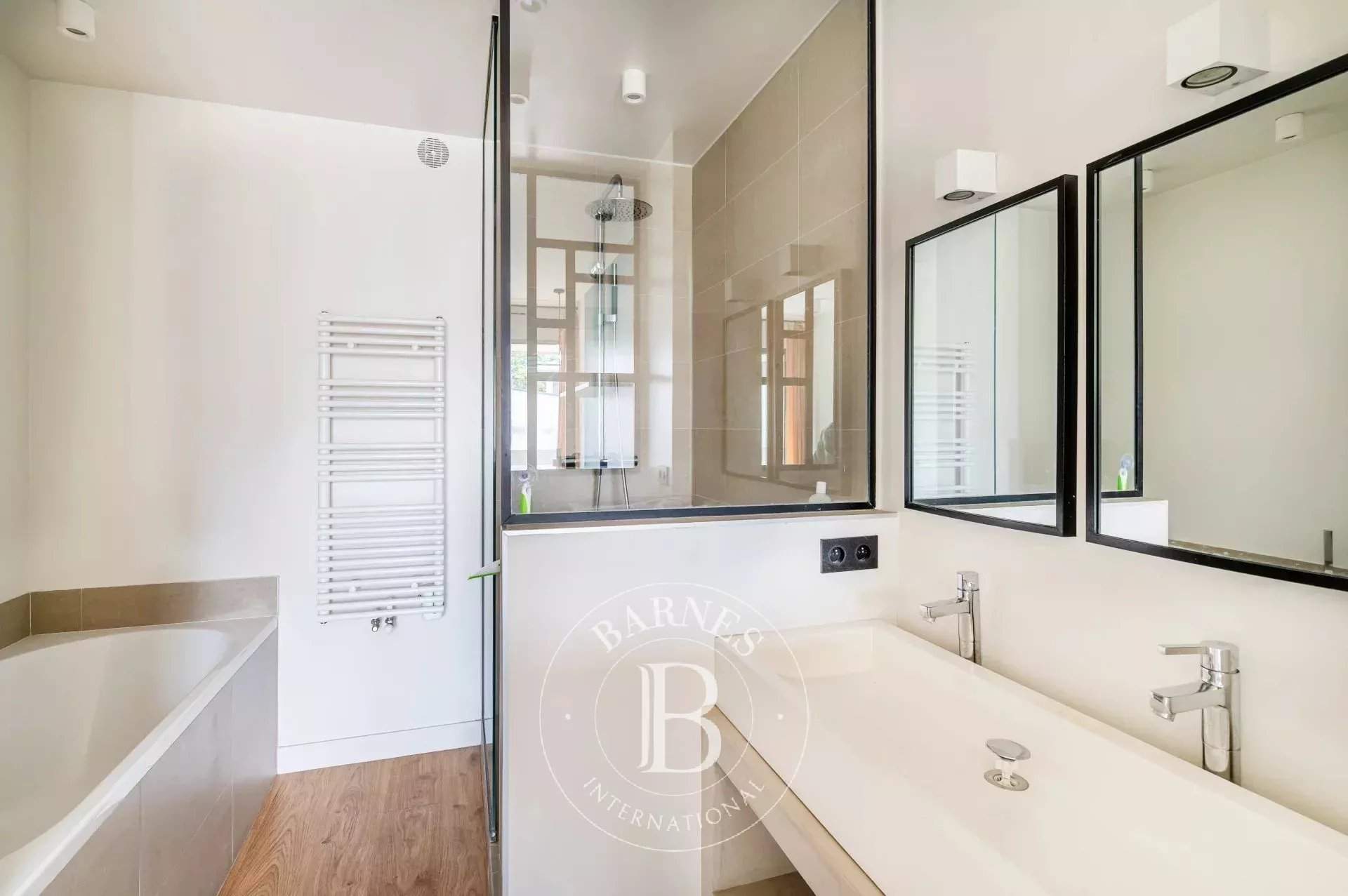 Neuilly-sur-Seine  - Apartment 2 Bedrooms - picture 8