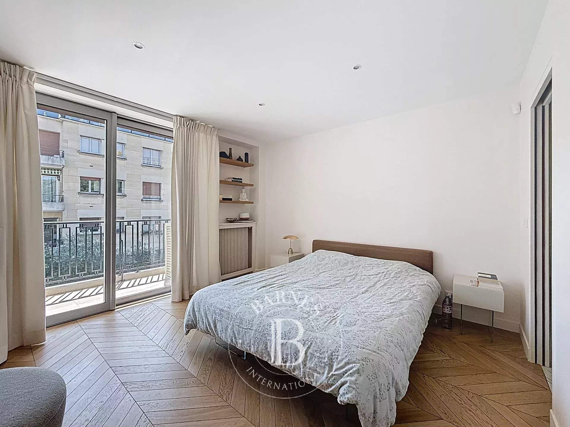 Neuilly-sur-Seine  - Appartement 6 Pièces 4 Chambres - picture 4