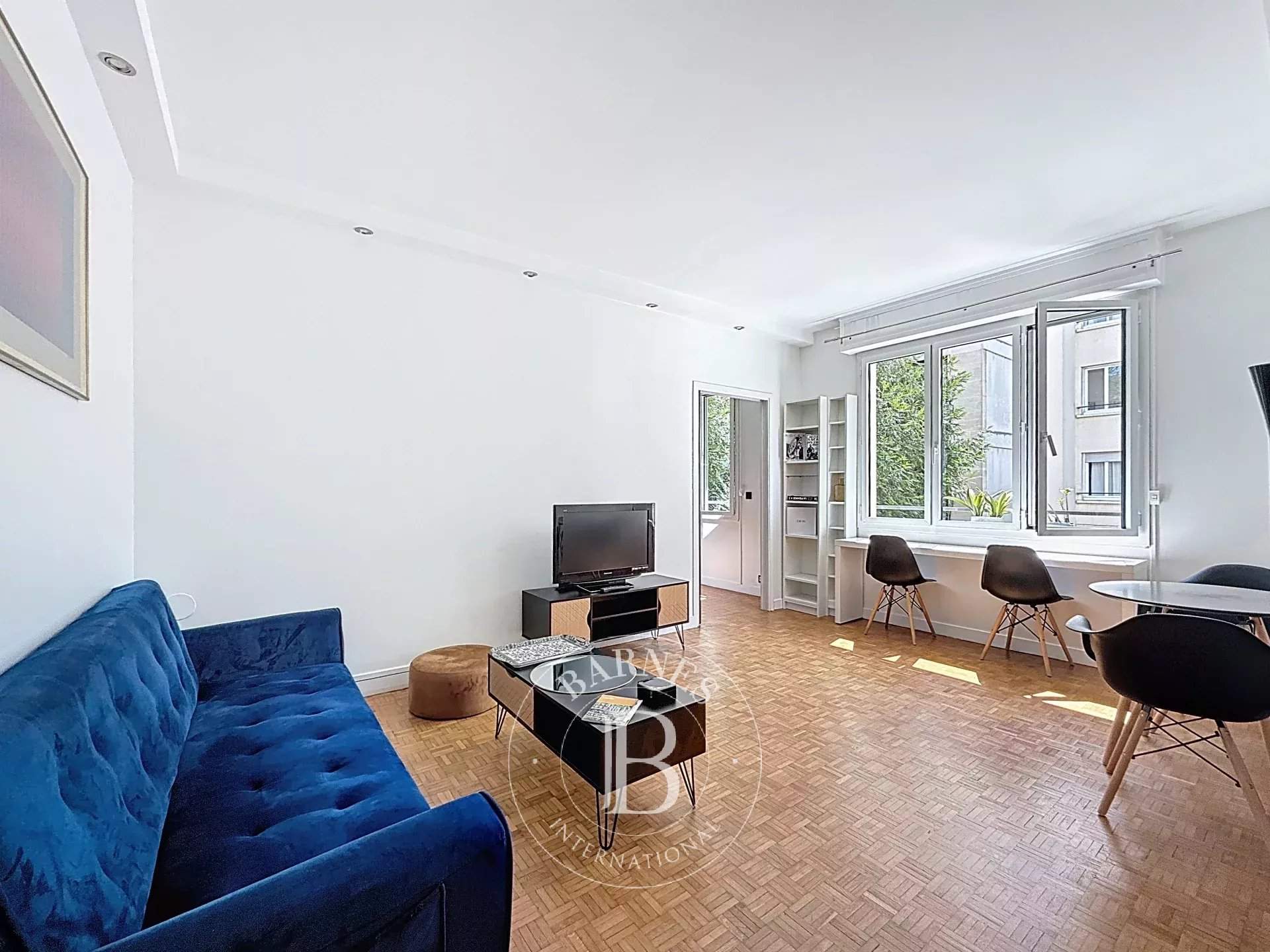 Neuilly-sur-Seine  - Piso 2 Cuartos, 1 Habitacion - picture 1