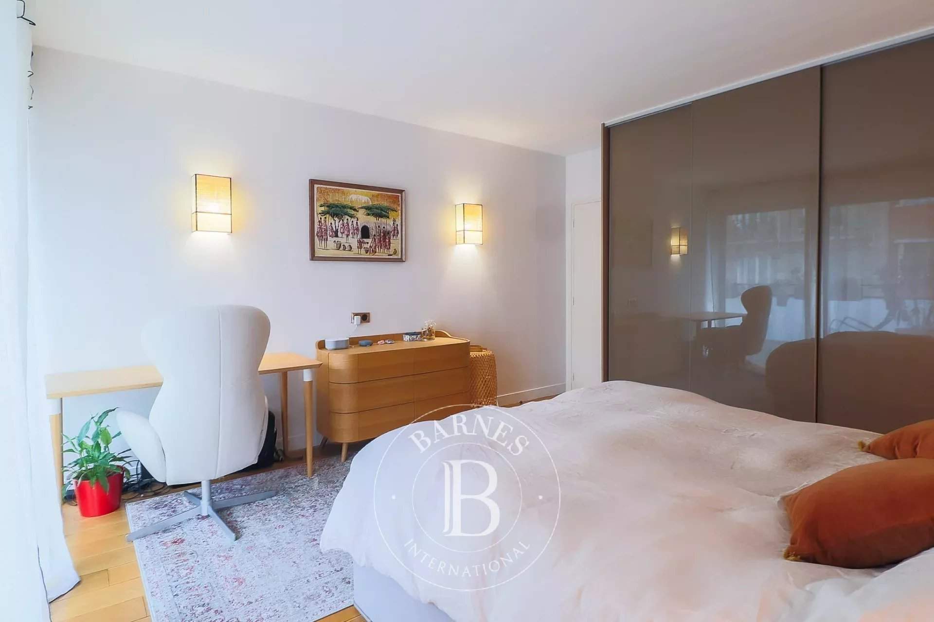 Neuilly-sur-Seine  - Apartment 3 Bedrooms - picture 9