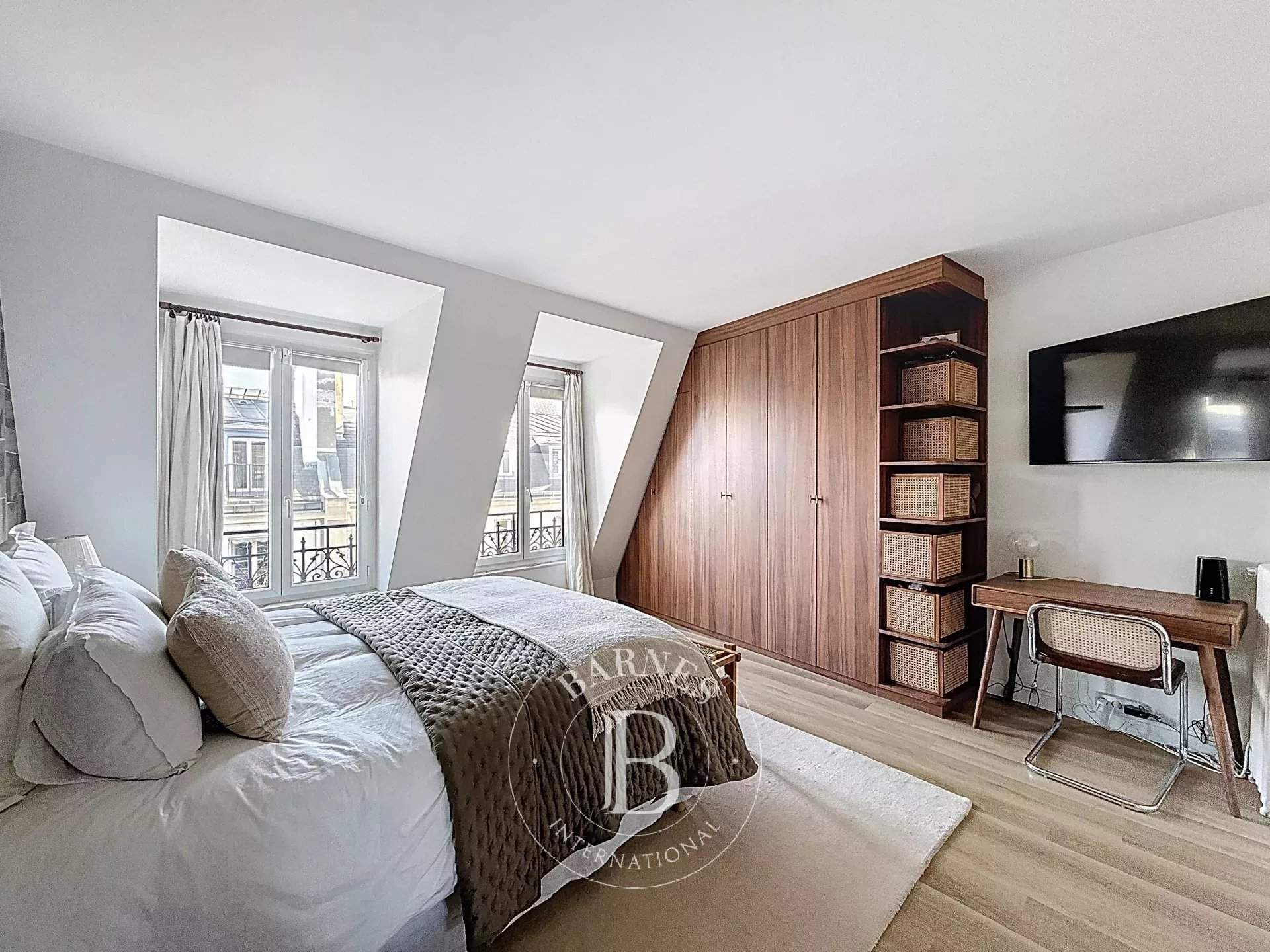 Neuilly-sur-Seine  - Apartment 3 Bedrooms - picture 9