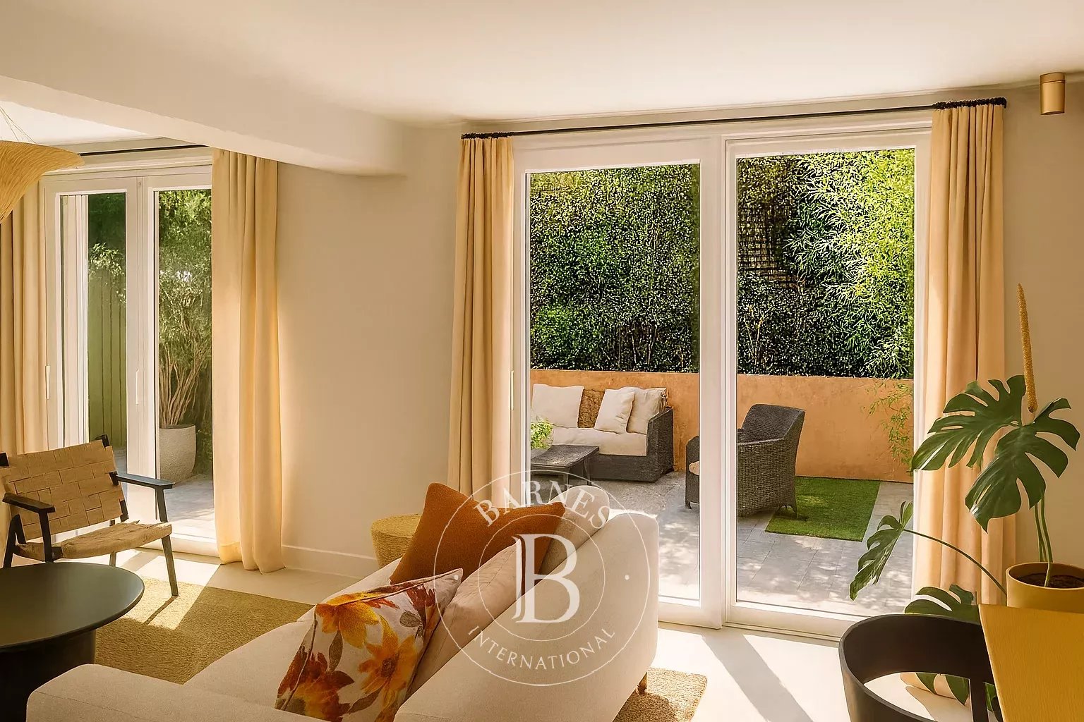 Suresnes  - Maison 5 Pi&egrave;ces 3 Chambres - picture 5