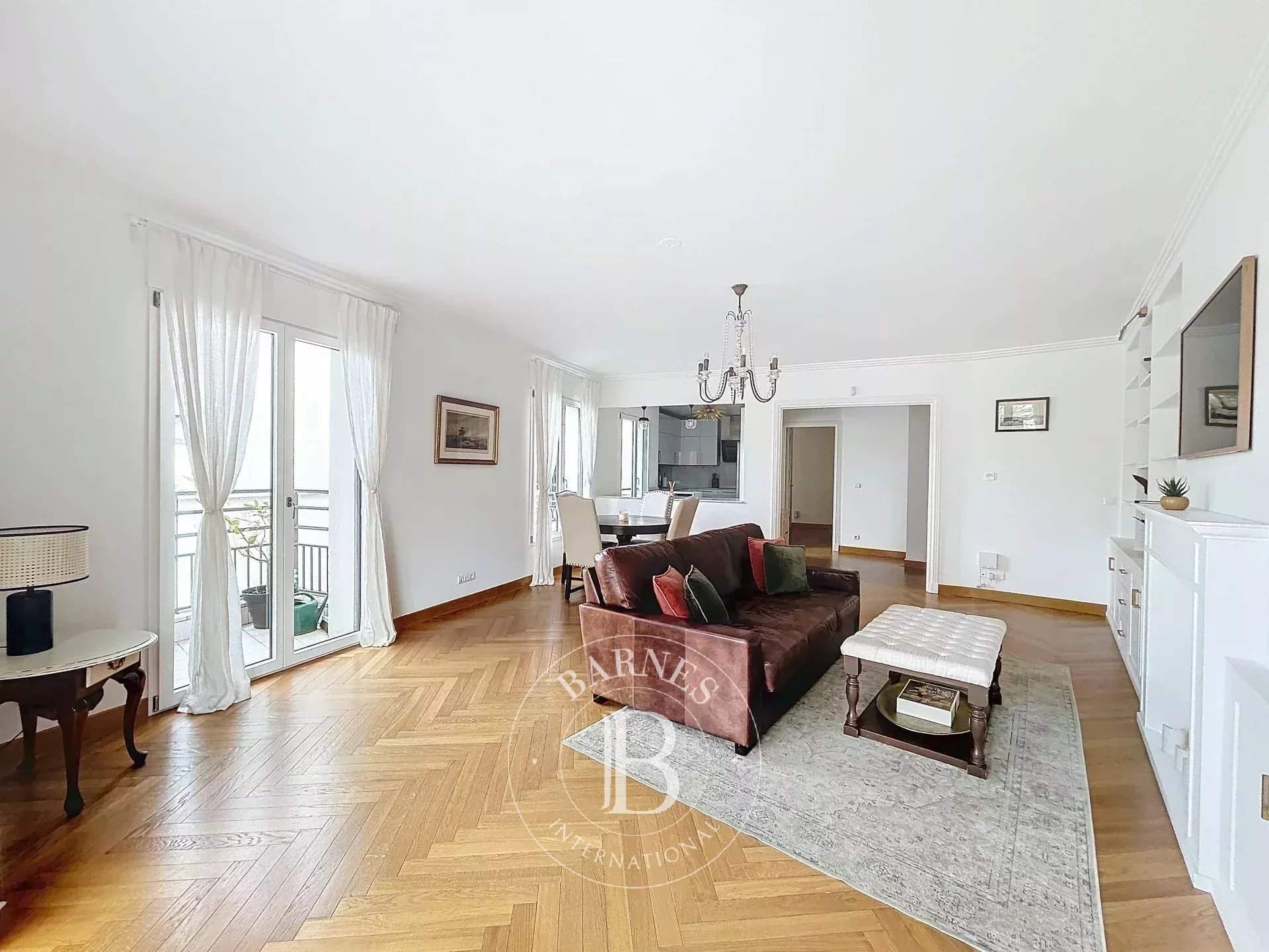 Neuilly-sur-Seine  - Apartment 3 Bedrooms - picture 3