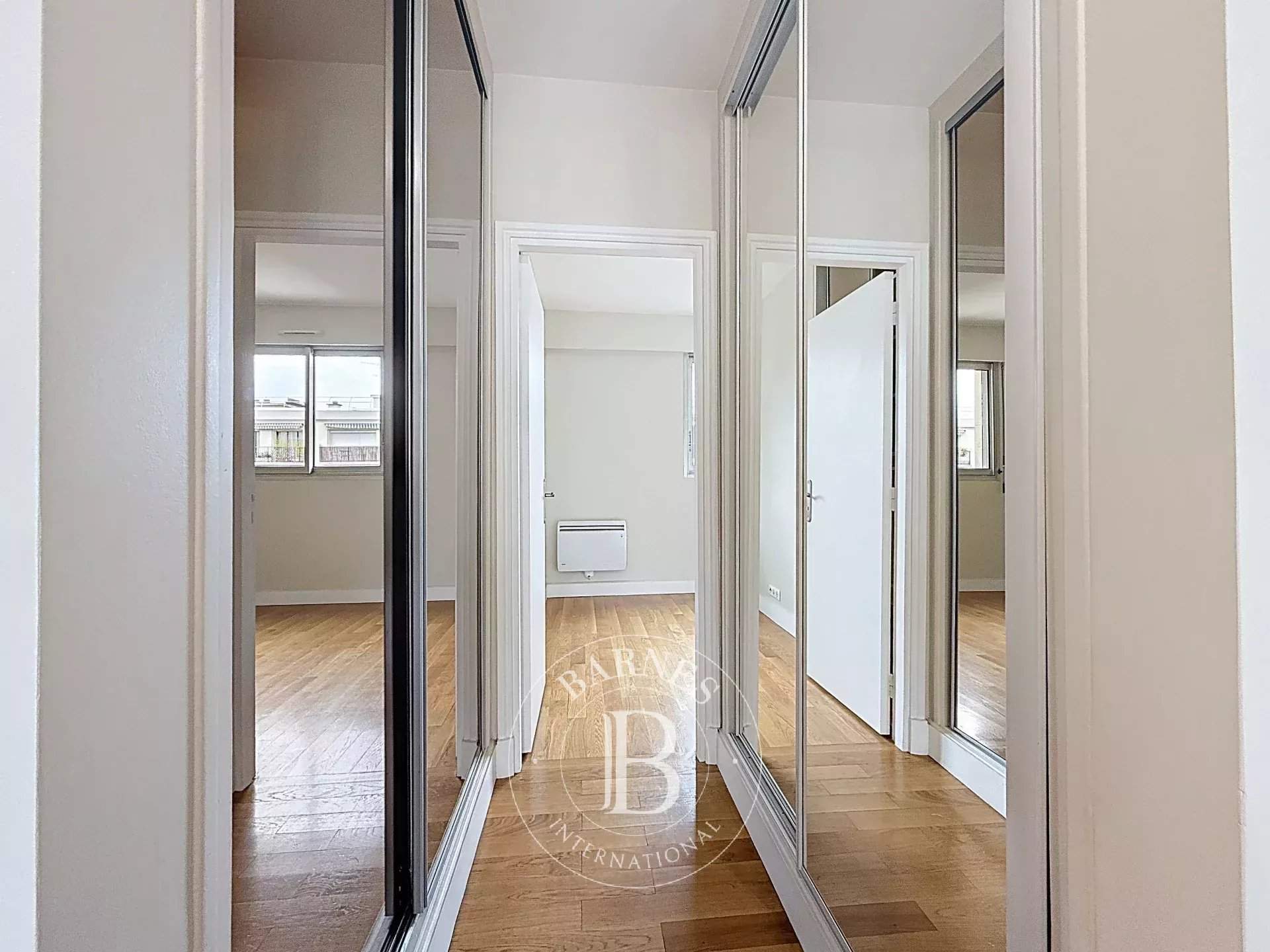 Neuilly-sur-Seine  - Apartment 3 Bedrooms - picture 10