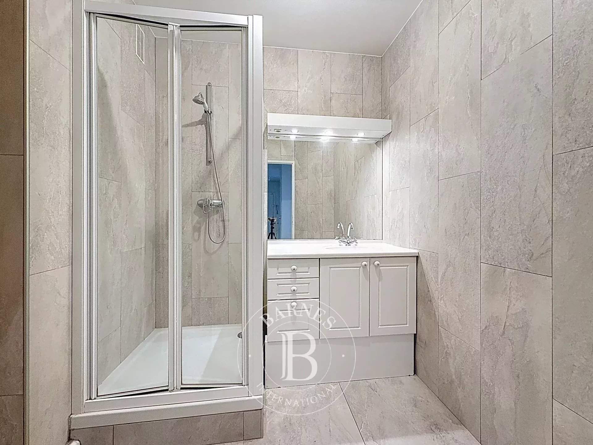 Neuilly-sur-Seine  - Apartment 2 Bedrooms - picture 11