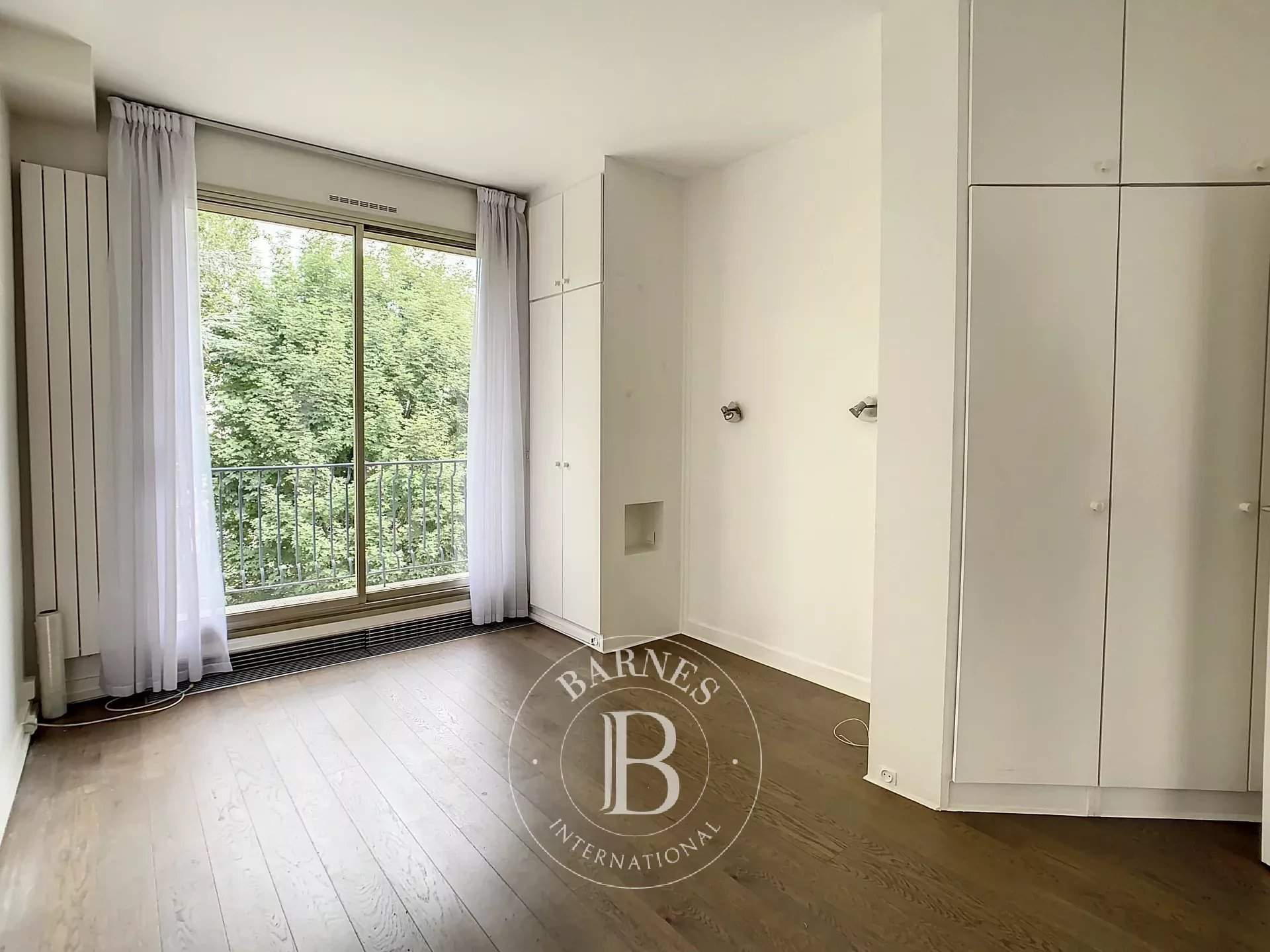 Neuilly-sur-Seine  - Apartment 4 Bedrooms - picture 5