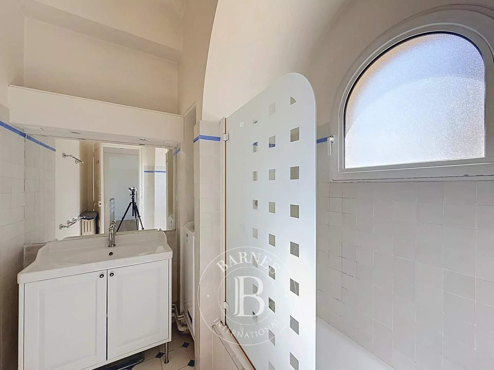 Neuilly-sur-Seine  - Appartement 2 Pi&egrave;ces, 1 Chambre - picture 8