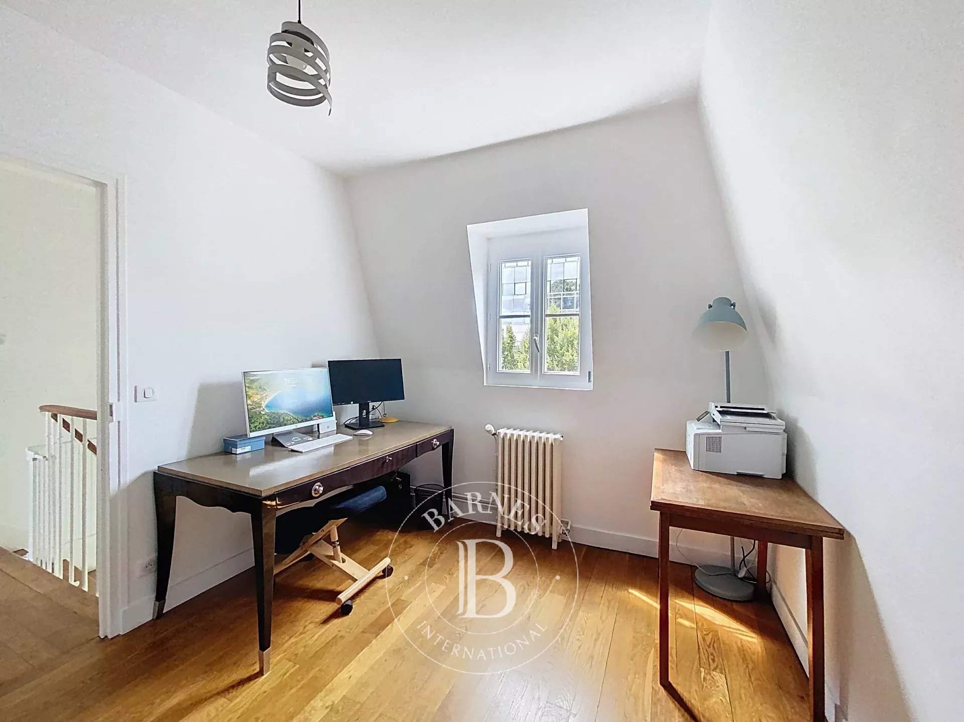 Suresnes  - House 5 Bedrooms - picture 19
