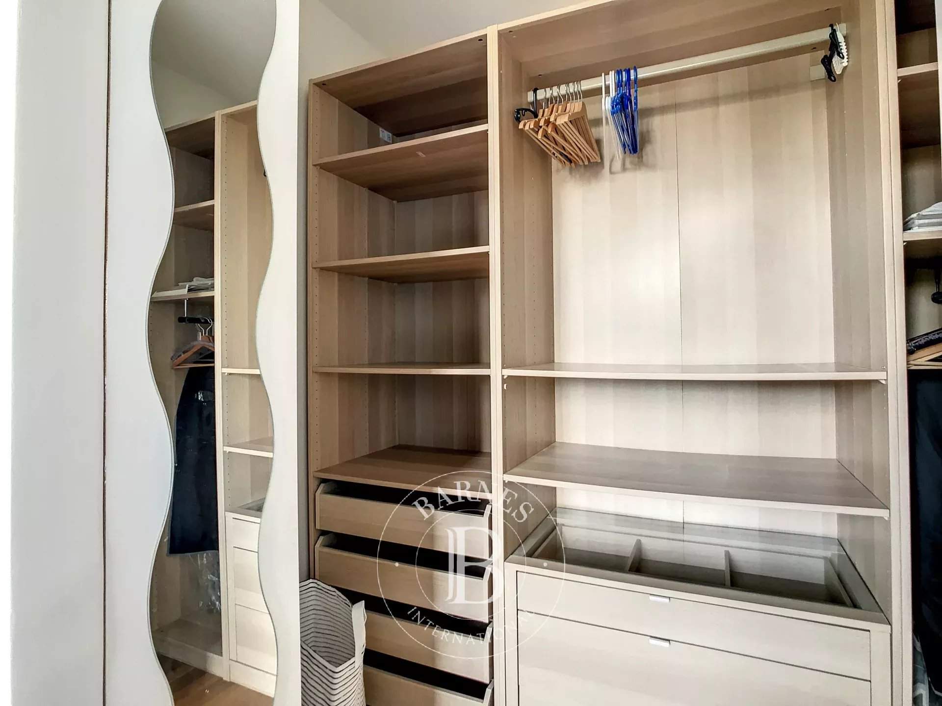 Neuilly-sur-Seine  - Apartment 2 Bedrooms - picture 8