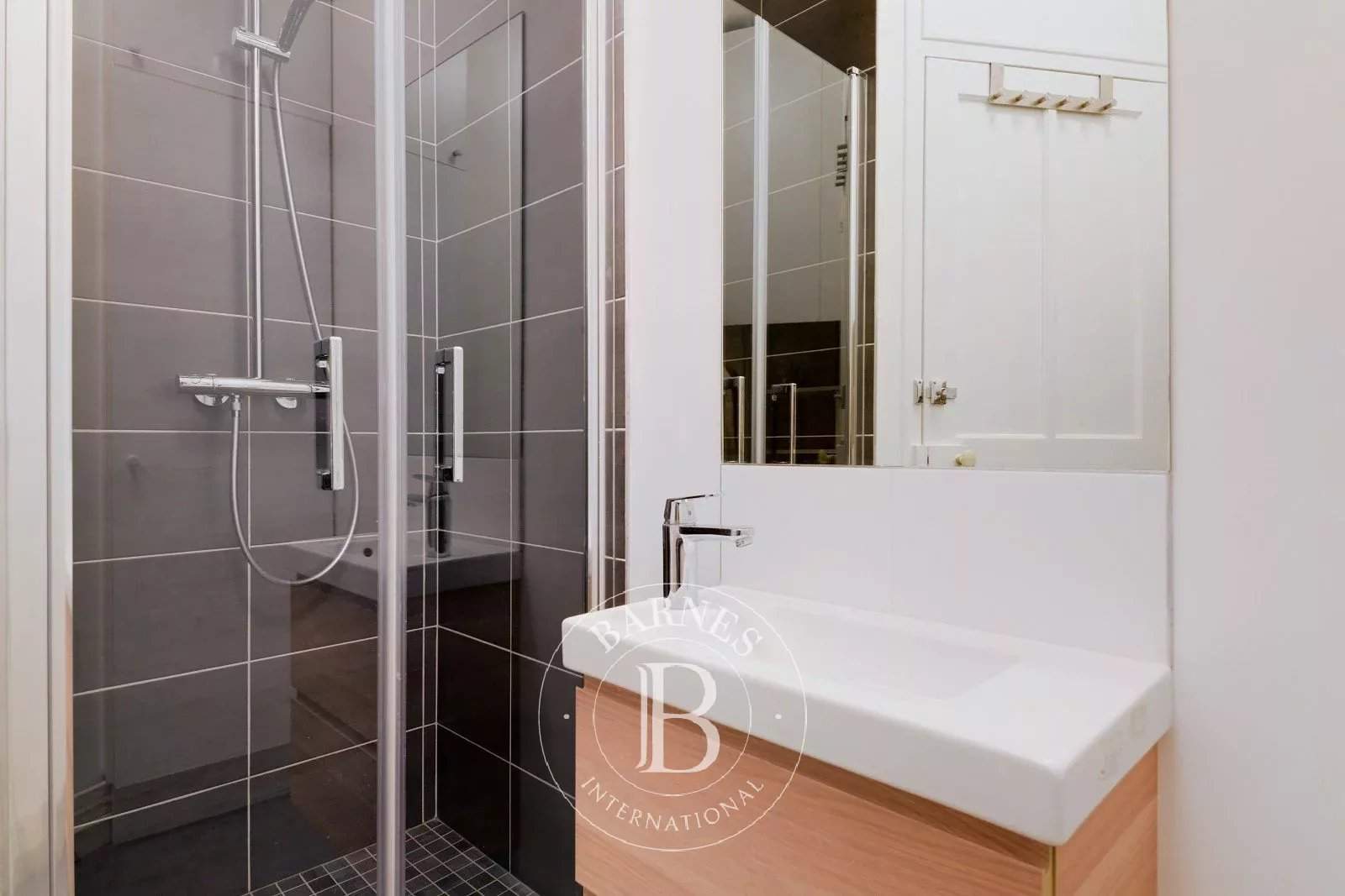 Neuilly-sur-Seine  - Appartement 6 Pièces 3 Chambres - picture 15