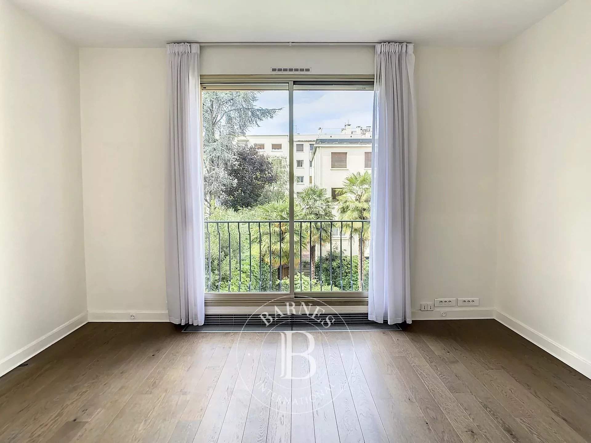 Neuilly-sur-Seine  - Apartment 4 Bedrooms - picture 10