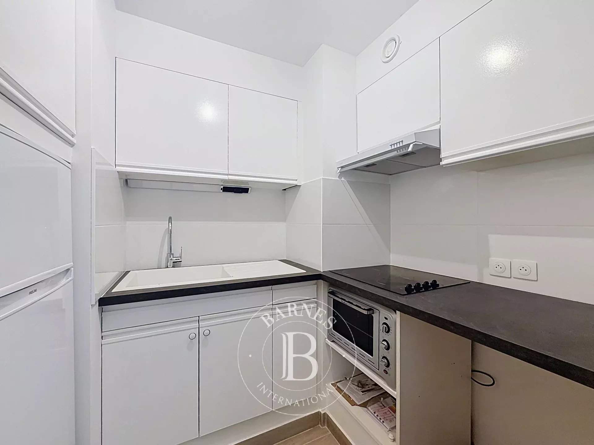 Neuilly-sur-Seine  - Appartement 3 Pi&egrave;ces 2 Chambres - picture 4