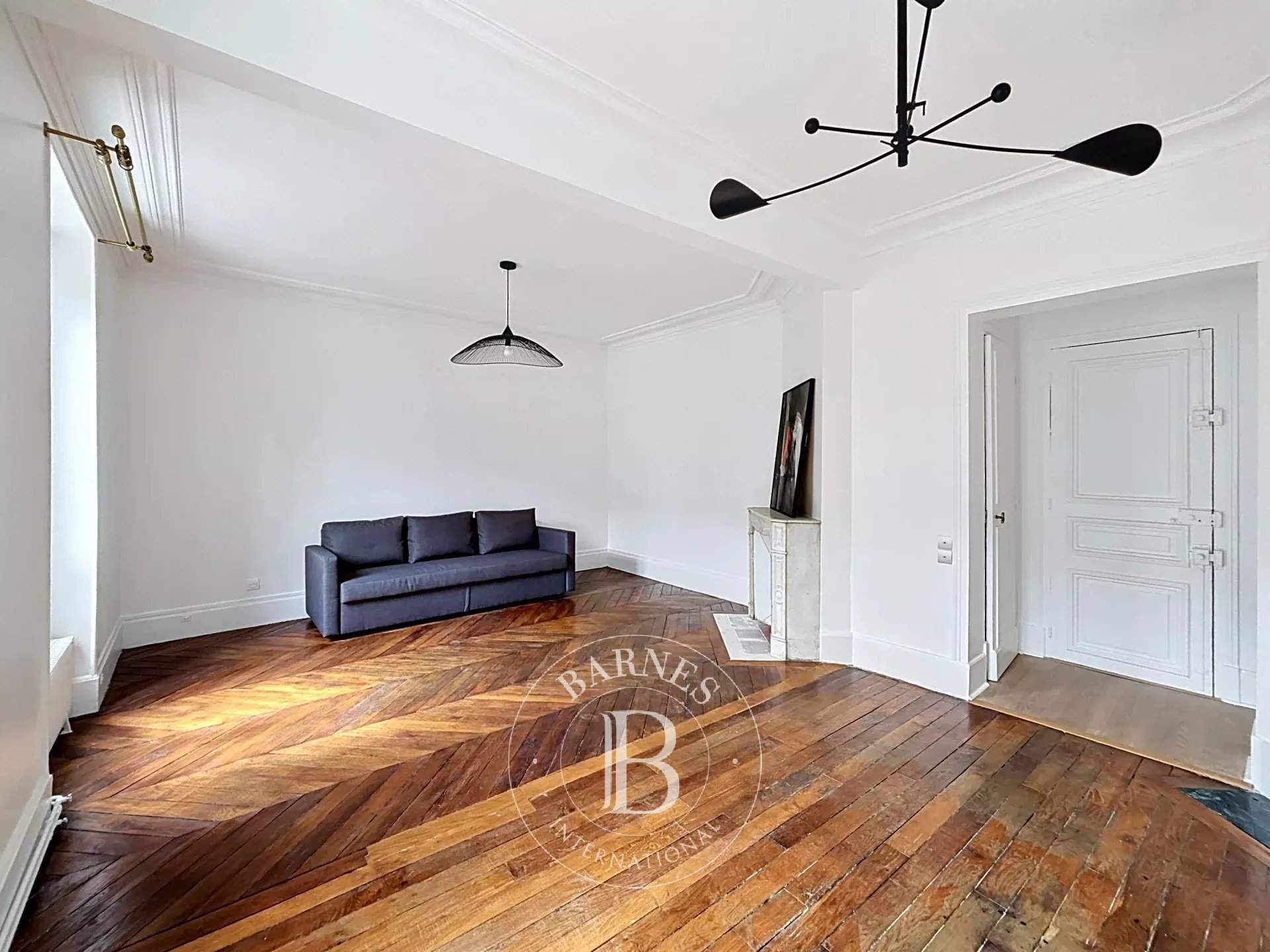 Neuilly-sur-Seine  - Appartement 2 Pi&egrave;ces, 1 Chambre - picture 1
