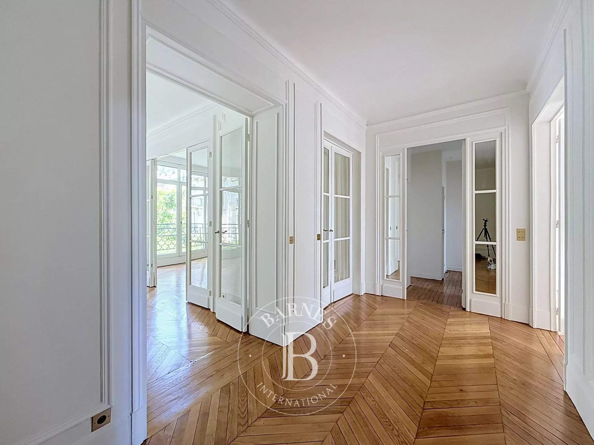 Neuilly-sur-Seine  - Apartment 3 Bedrooms - picture 5