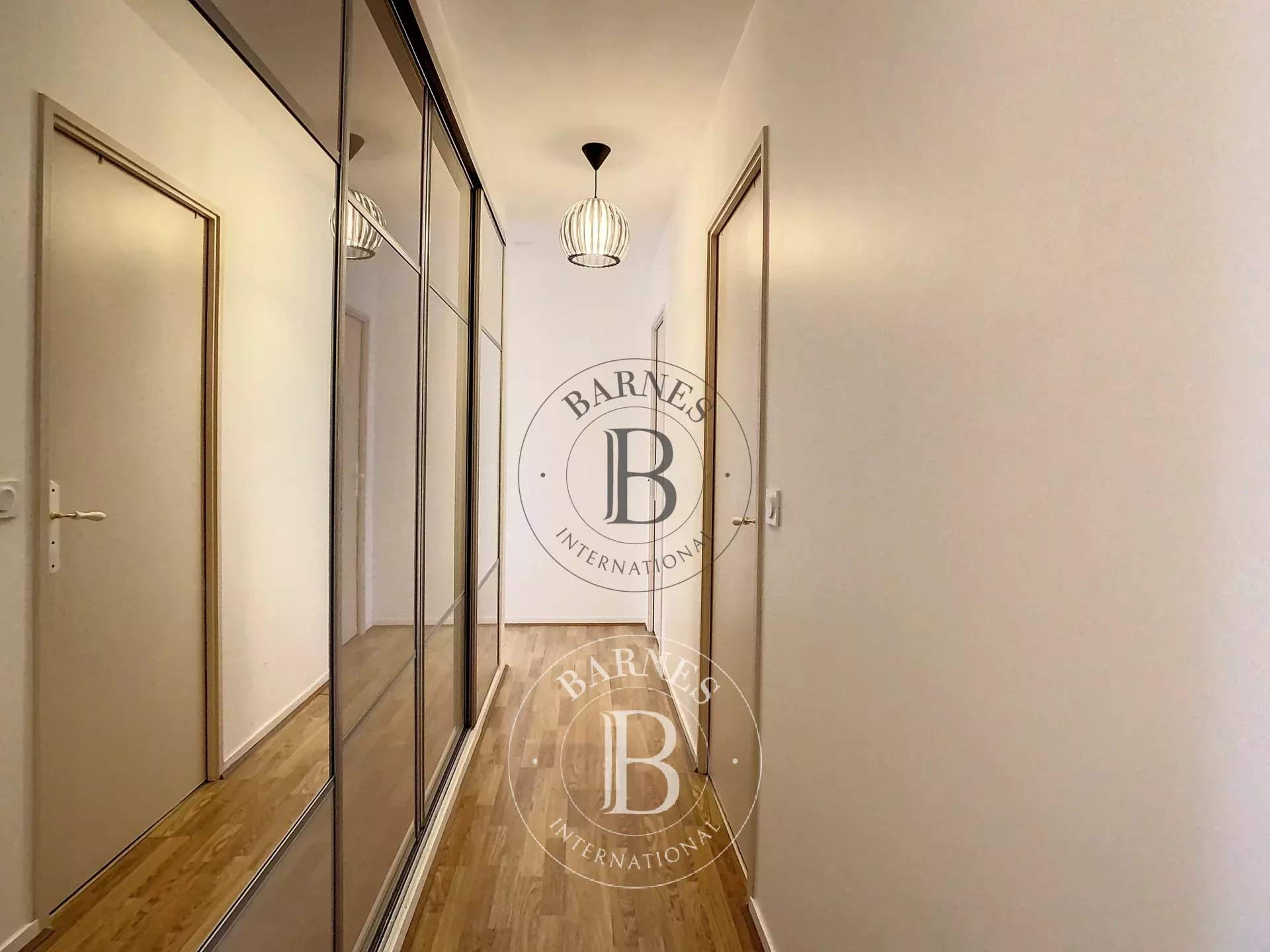 Levallois-Perret  - Apartment 2 Bedrooms - picture 8