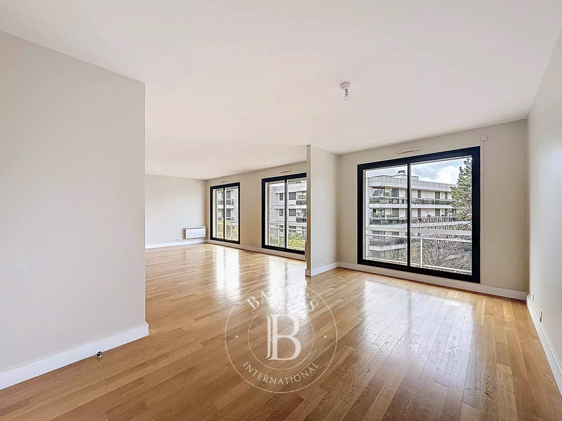 Neuilly-sur-Seine  - Apartment 3 Bedrooms - picture 2