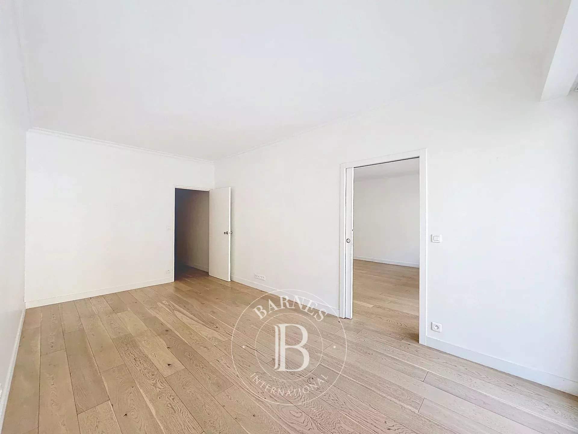 Neuilly-sur-Seine  - Appartement 2 Pi&egrave;ces, 1 Chambre - picture 7