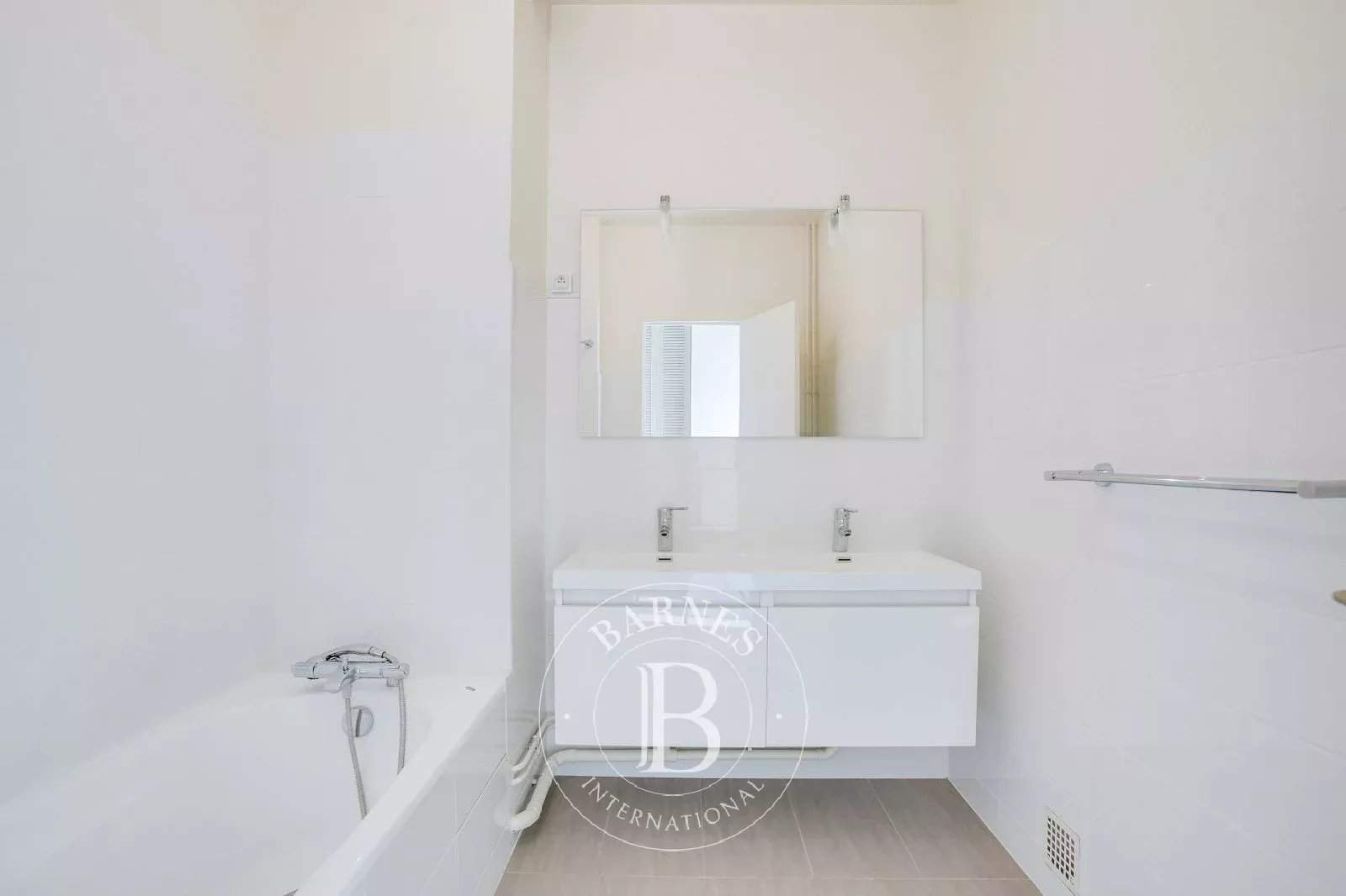 Neuilly-sur-Seine  - Piso 4 Cuartos 3 Habitaciones - picture 6