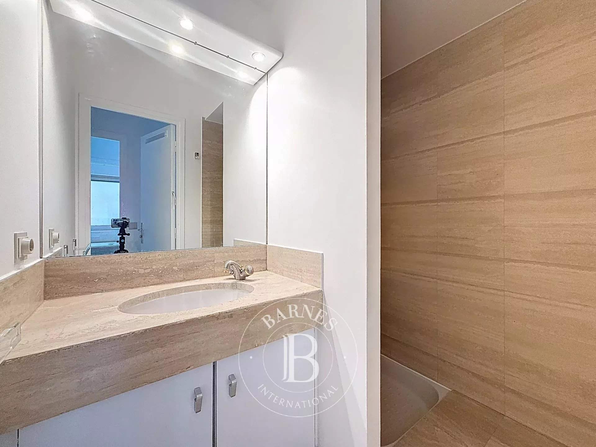 Neuilly-sur-Seine  - Appartement 4 Pièces 2 Chambres - picture 11
