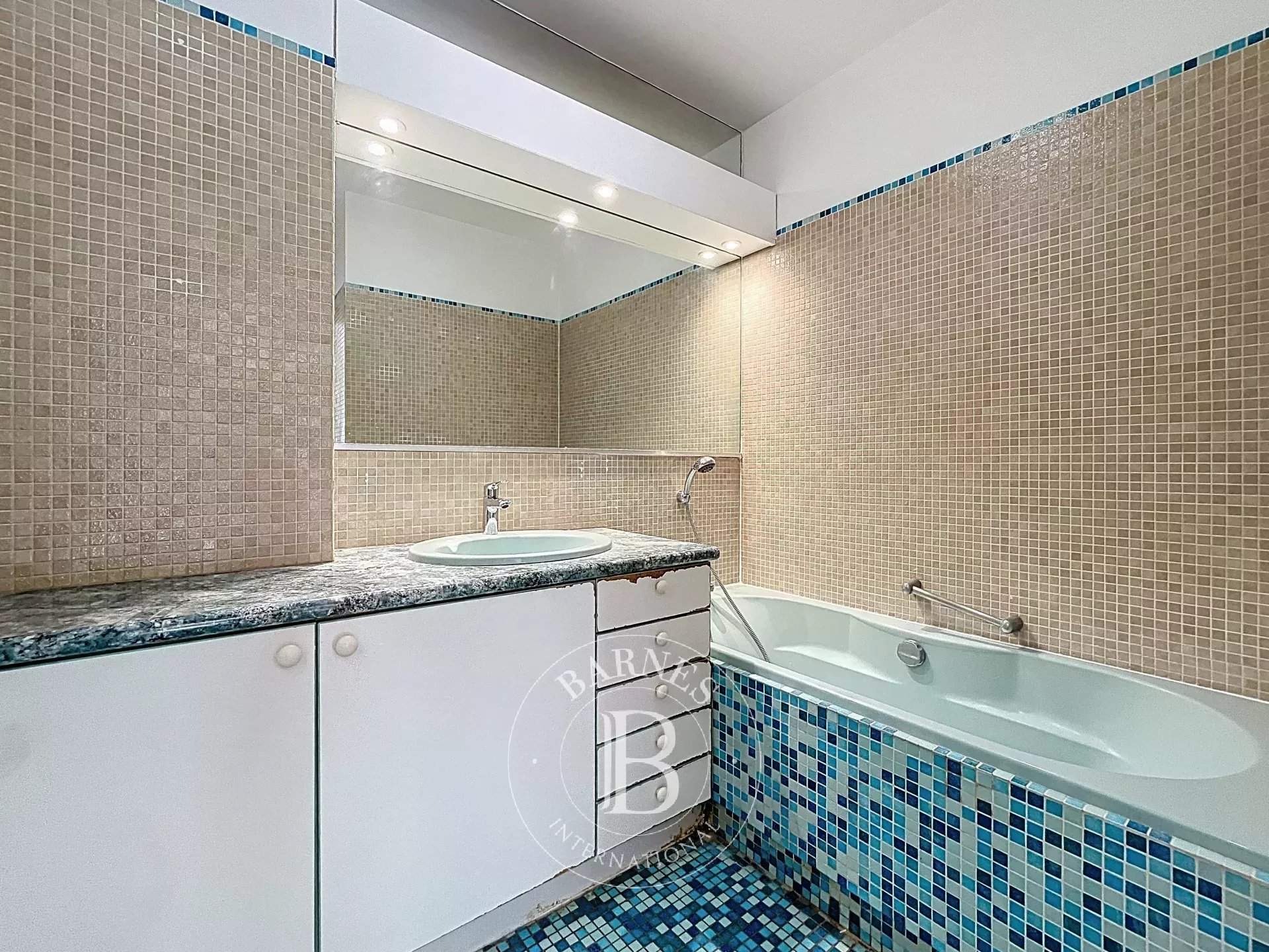 Neuilly-sur-Seine  - Appartement 3 Pièces 2 Chambres - picture 6