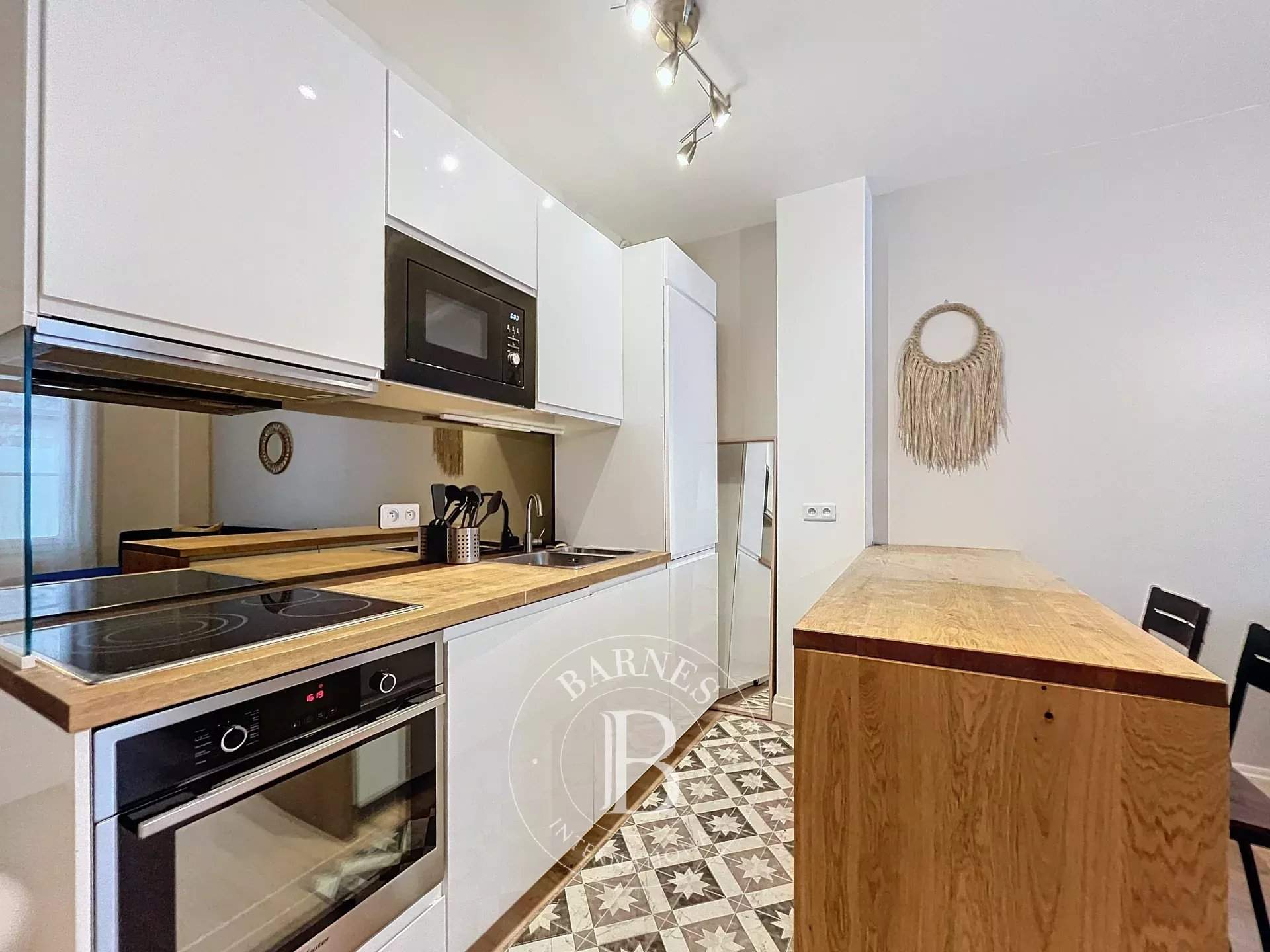 Levallois-Perret  - Apartment 1 Bedroom - picture 2