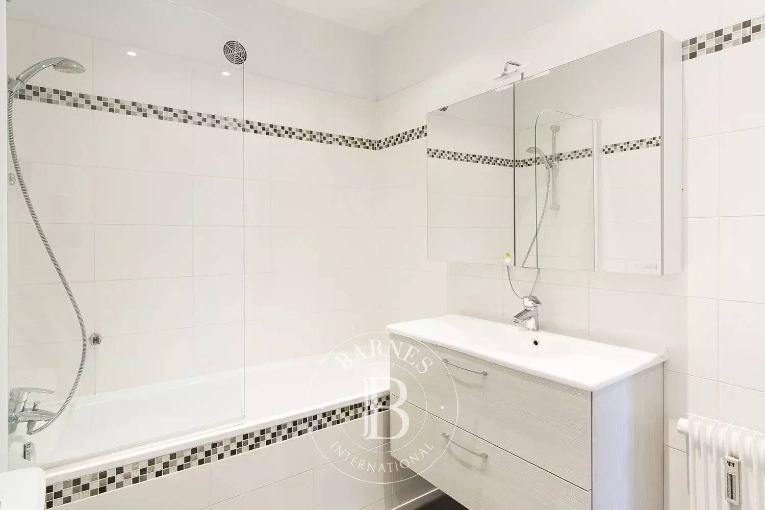 Neuilly-sur-Seine  - Piso 2 Cuartos, 1 Habitacion - picture 5