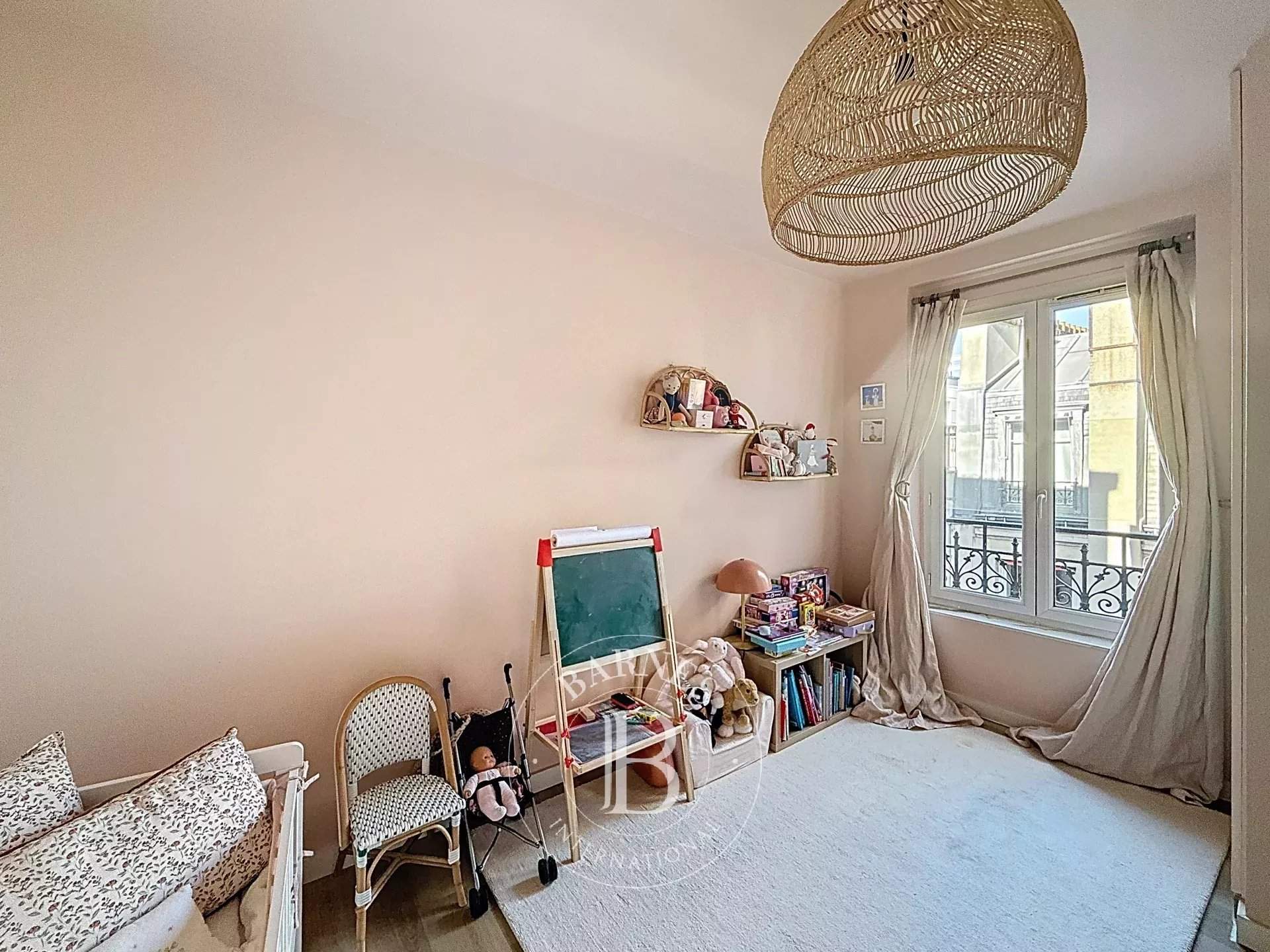 Neuilly-sur-Seine  - Apartment 3 Bedrooms - picture 12