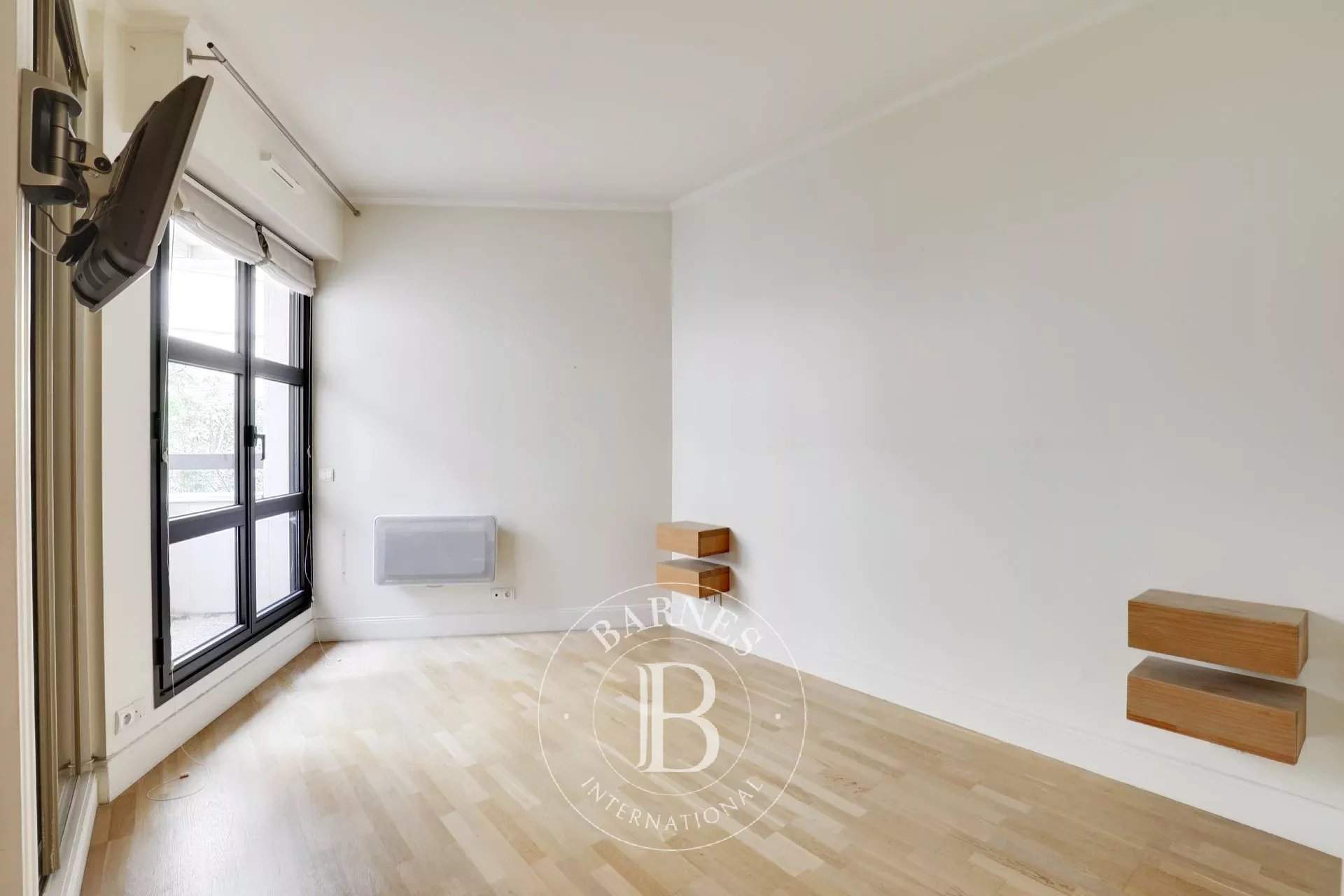 Neuilly-sur-Seine  - Appartement 6 Pièces 4 Chambres - picture 11