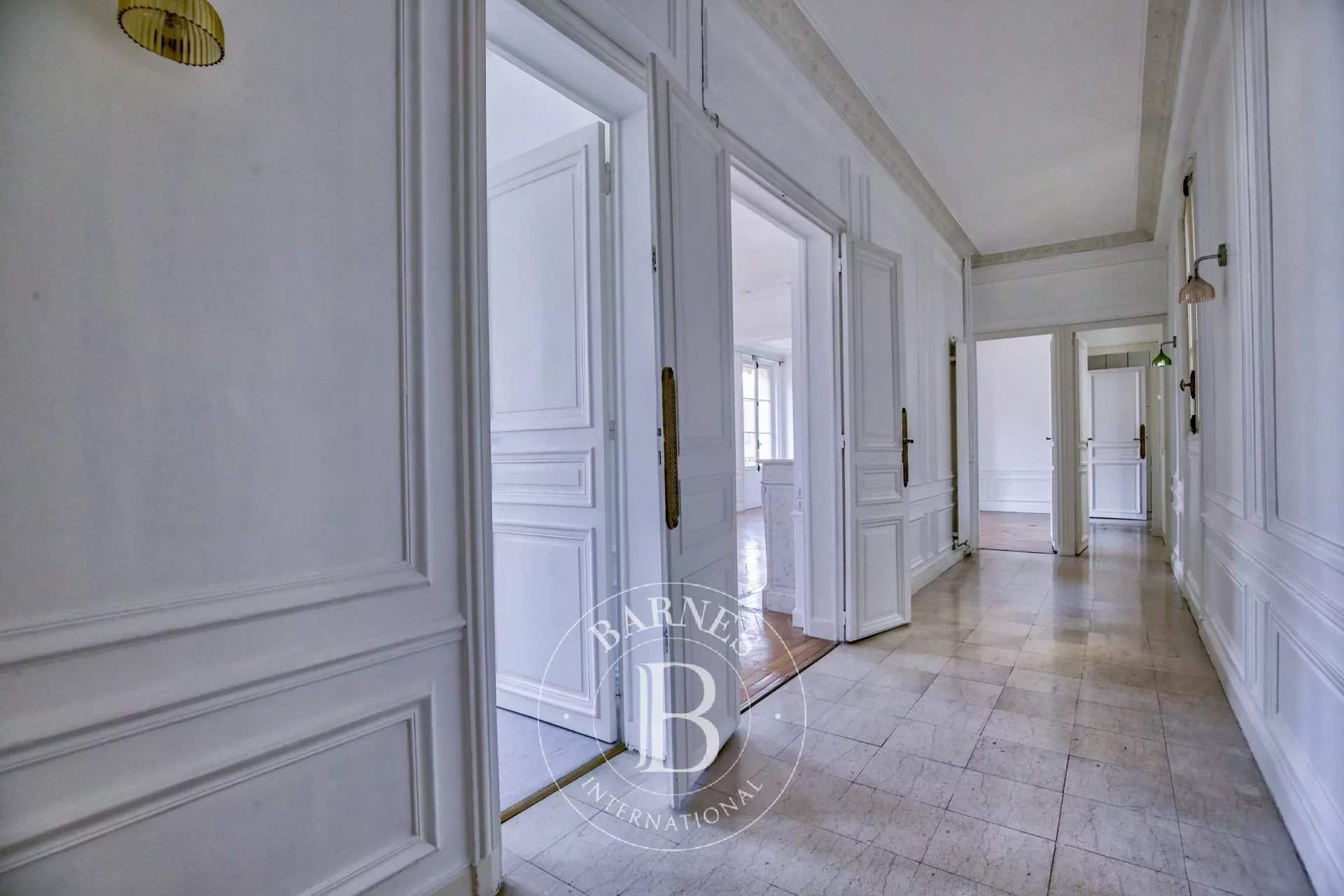 Neuilly-sur-Seine  - Appartement 7 Pièces 5 Chambres - picture 3