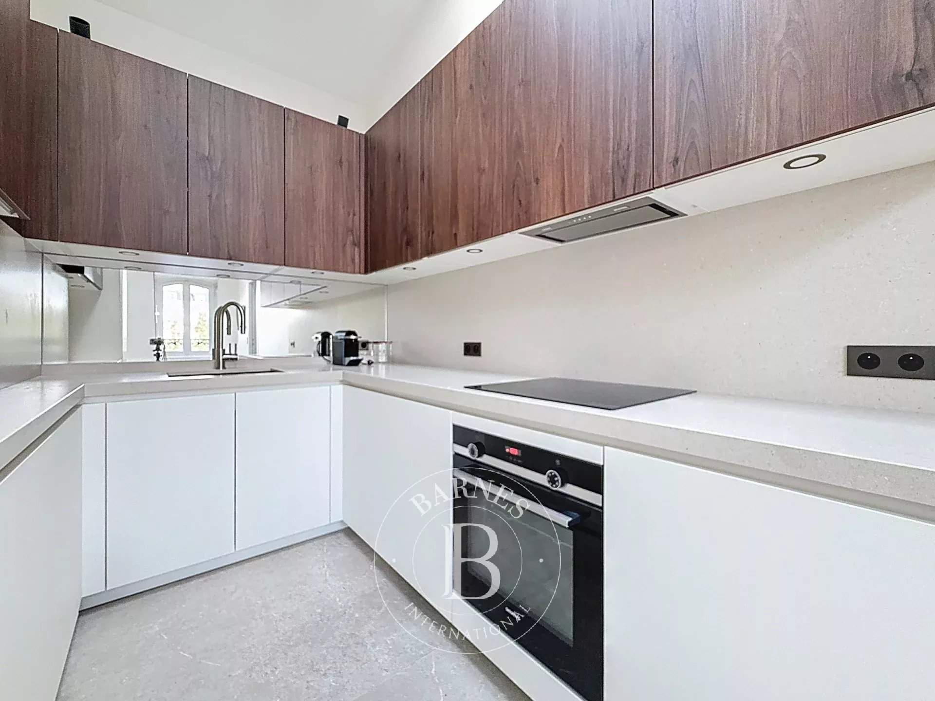 Neuilly-sur-Seine  - Appartement 3 Pièces 2 Chambres - picture 4