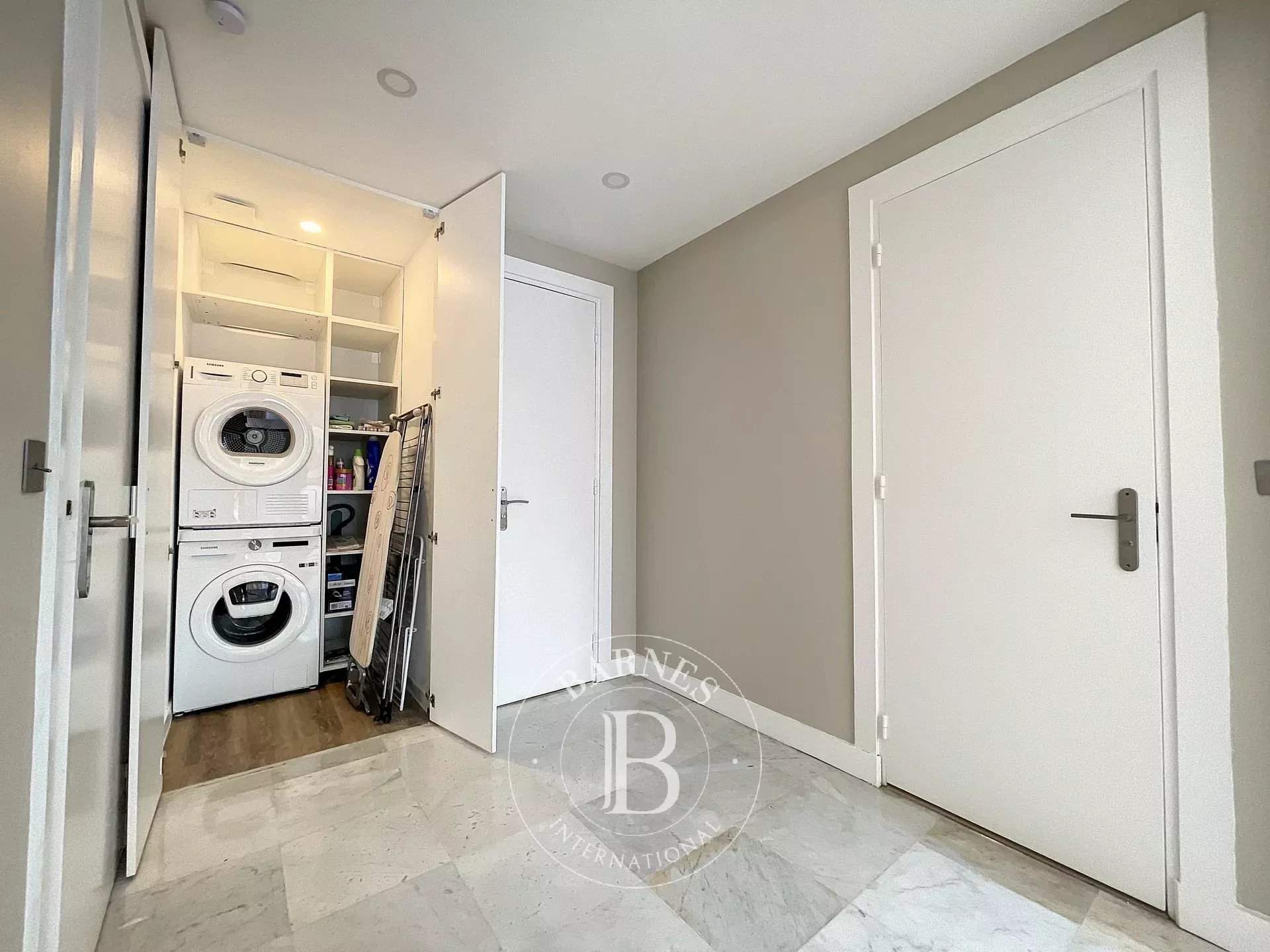 Neuilly-sur-Seine  - Apartment 5 Bedrooms - picture 20