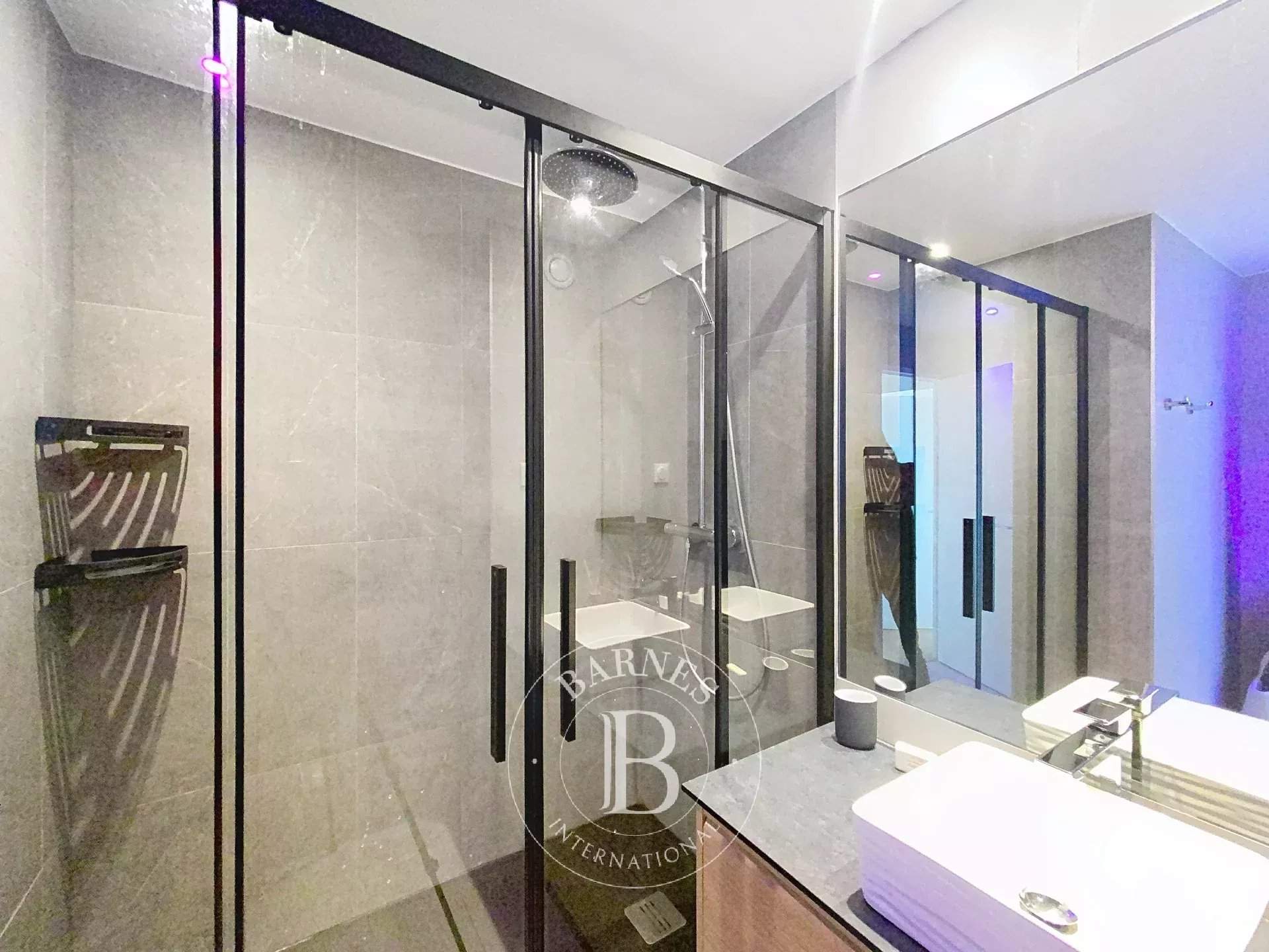 Courbevoie  - Appartement 3 Pièces 2 Chambres - picture 9