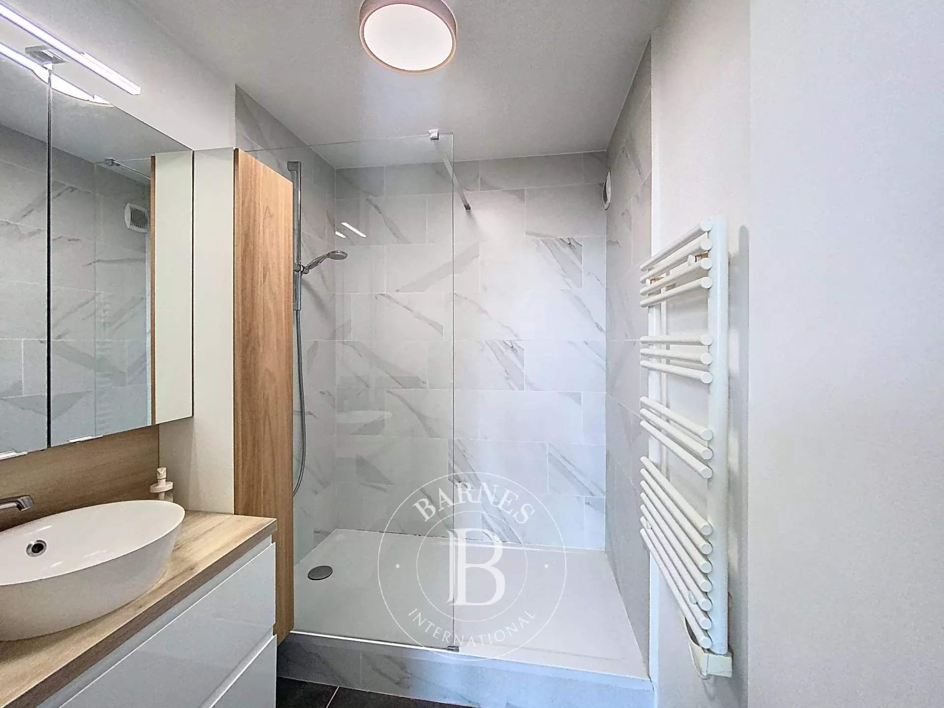 Courbevoie  - Apartment 1 Bedroom - picture 8