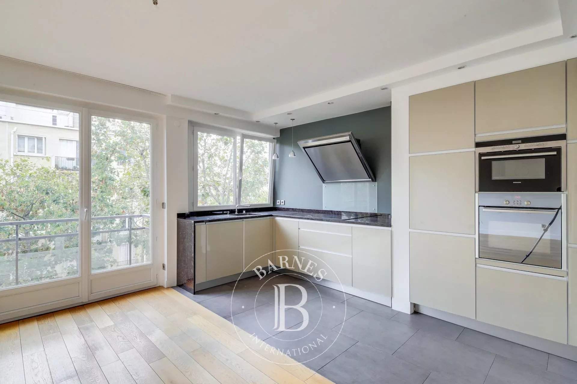Neuilly-sur-Seine  - Apartment 3 Bedrooms - picture 4
