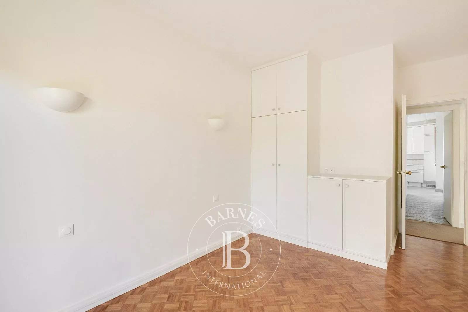 Neuilly-sur-Seine  - Appartement 6 Pi&egrave;ces 3 Chambres - picture 6