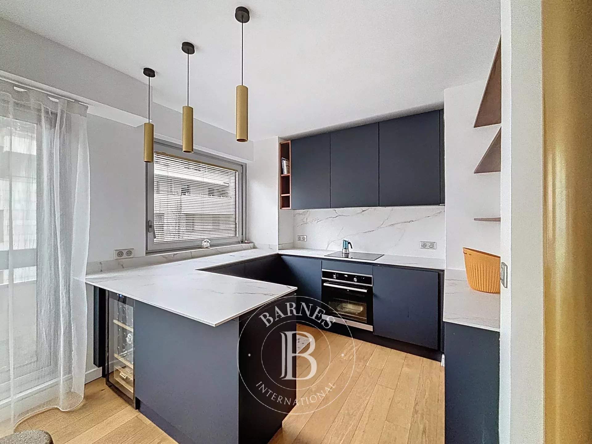 Levallois-Perret  - Piso 2 Cuartos, 1 Habitacion - picture 3