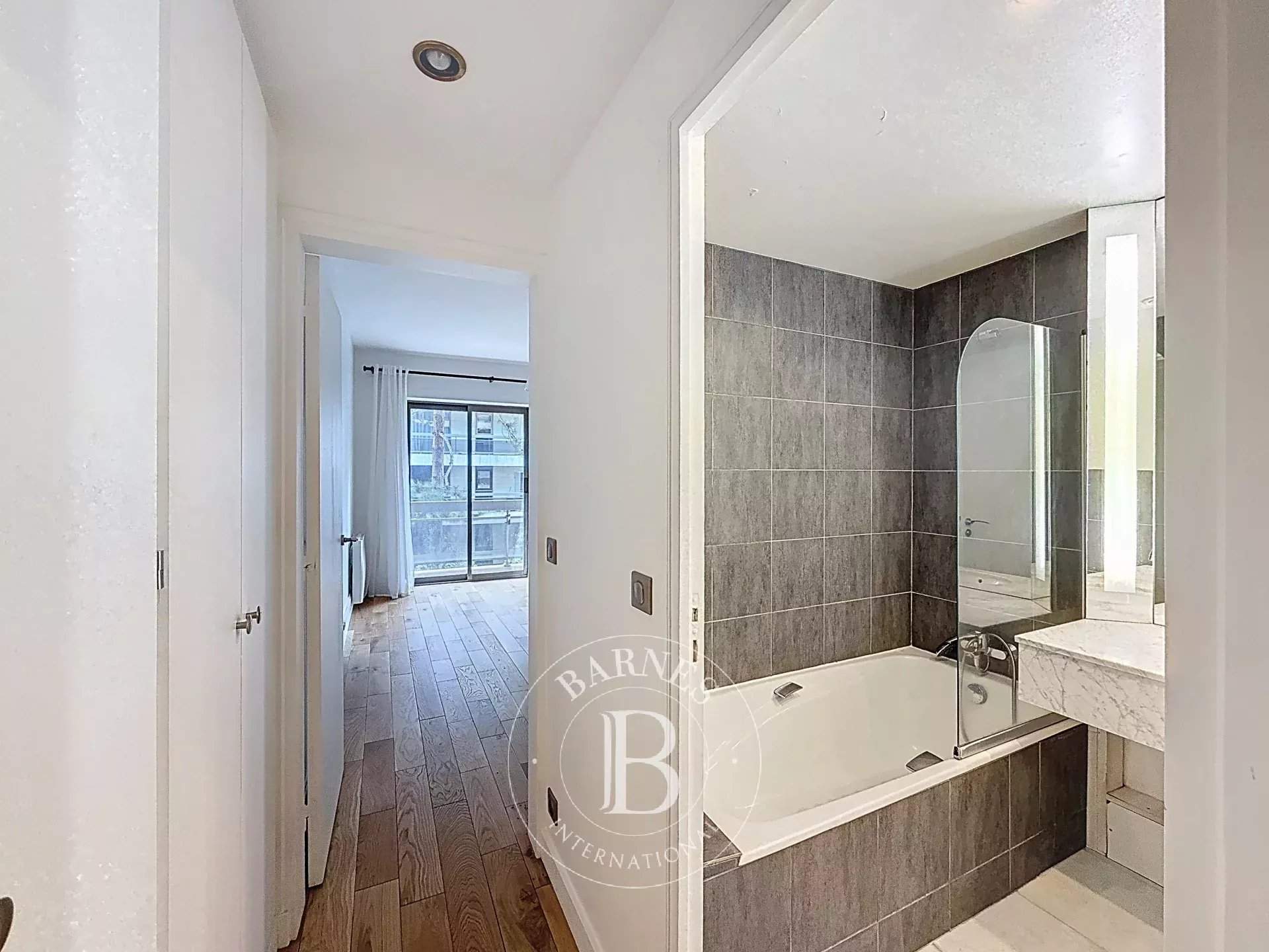 Neuilly-sur-Seine  - Apartment 2 Bedrooms - picture 12